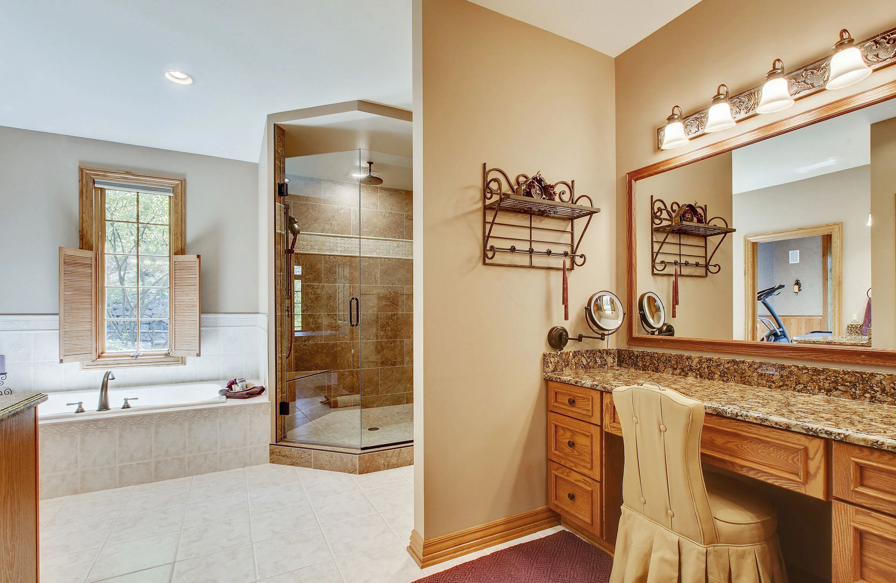 2780 Nish Road, Crystal Lake, Illinois 60012 - 2780-nish-road-crystal-lake-illinois11_cw3nf9