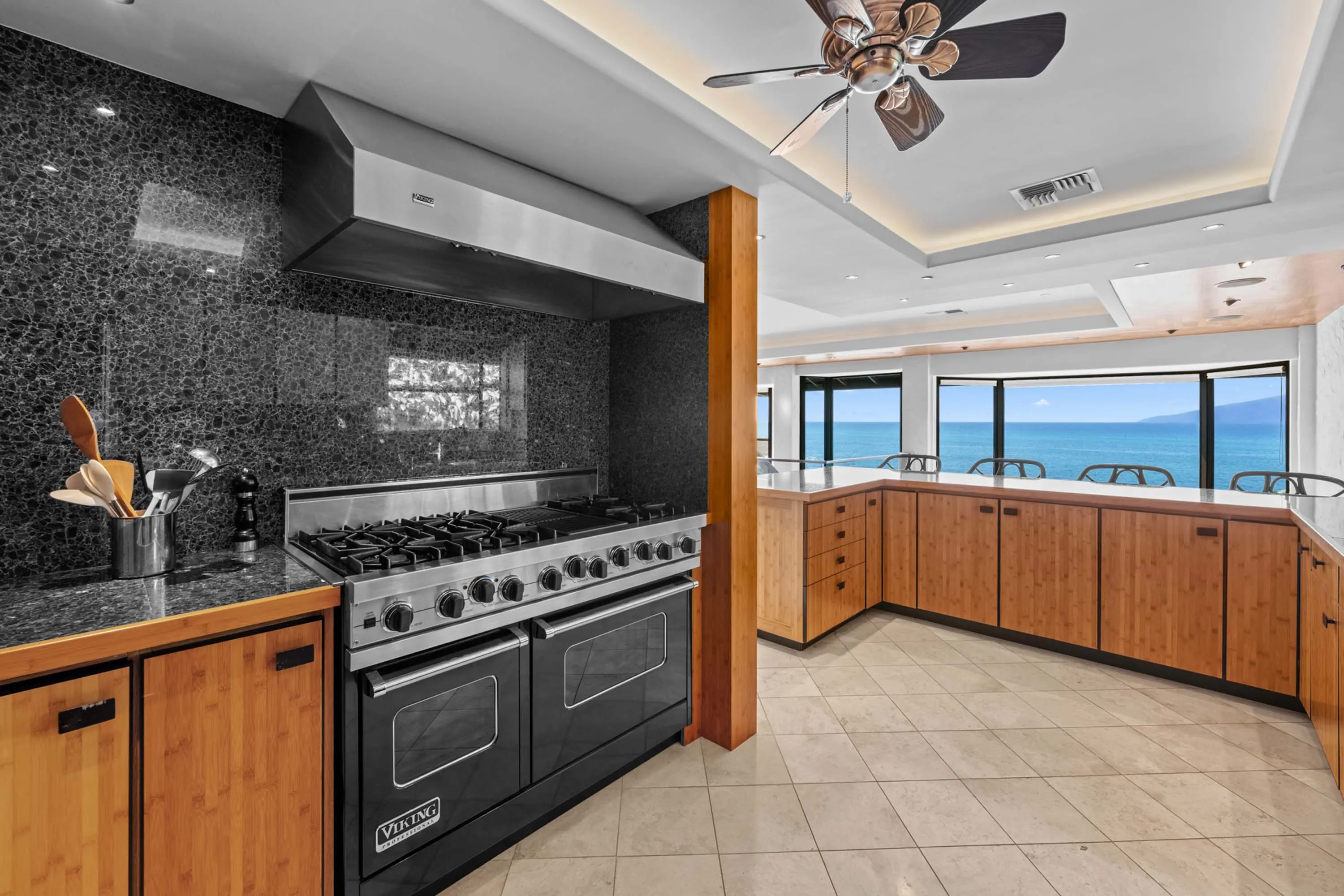 13 5163 and 5157 Lower Honoapiilani Rd, Lahaina, HI 96761 - Luxury Real Estate - Concierge Auctions