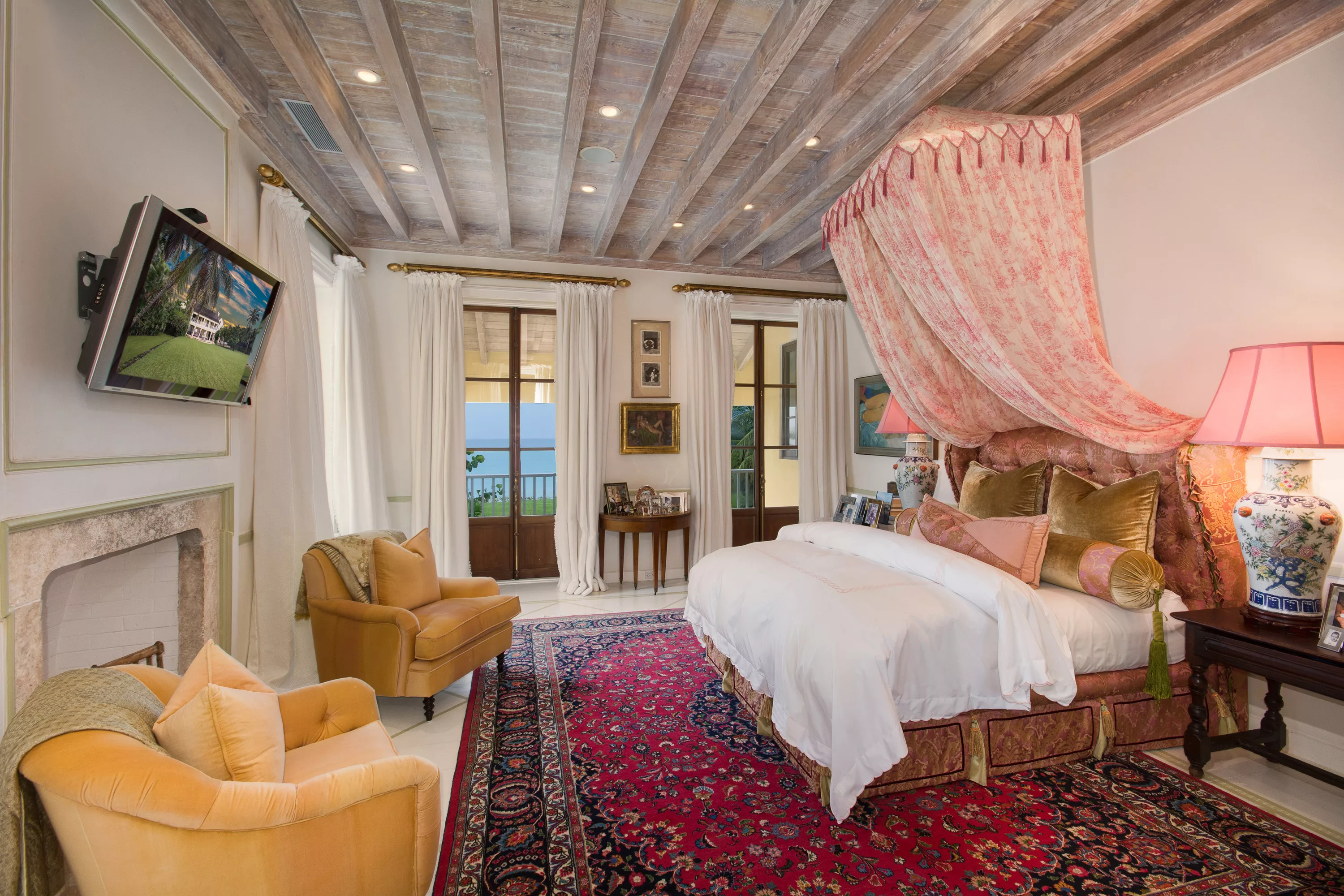 Paradise Island,  , Bahamas - kilkee-house-paradise-island-nassau-bahamas-luxury-real-estate-20_sro7iv