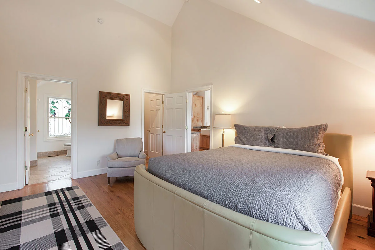 2618 & 2620 Silverado Trail North, Saint Helena, California 94574 - St-Hel-CA25_d4jfzr