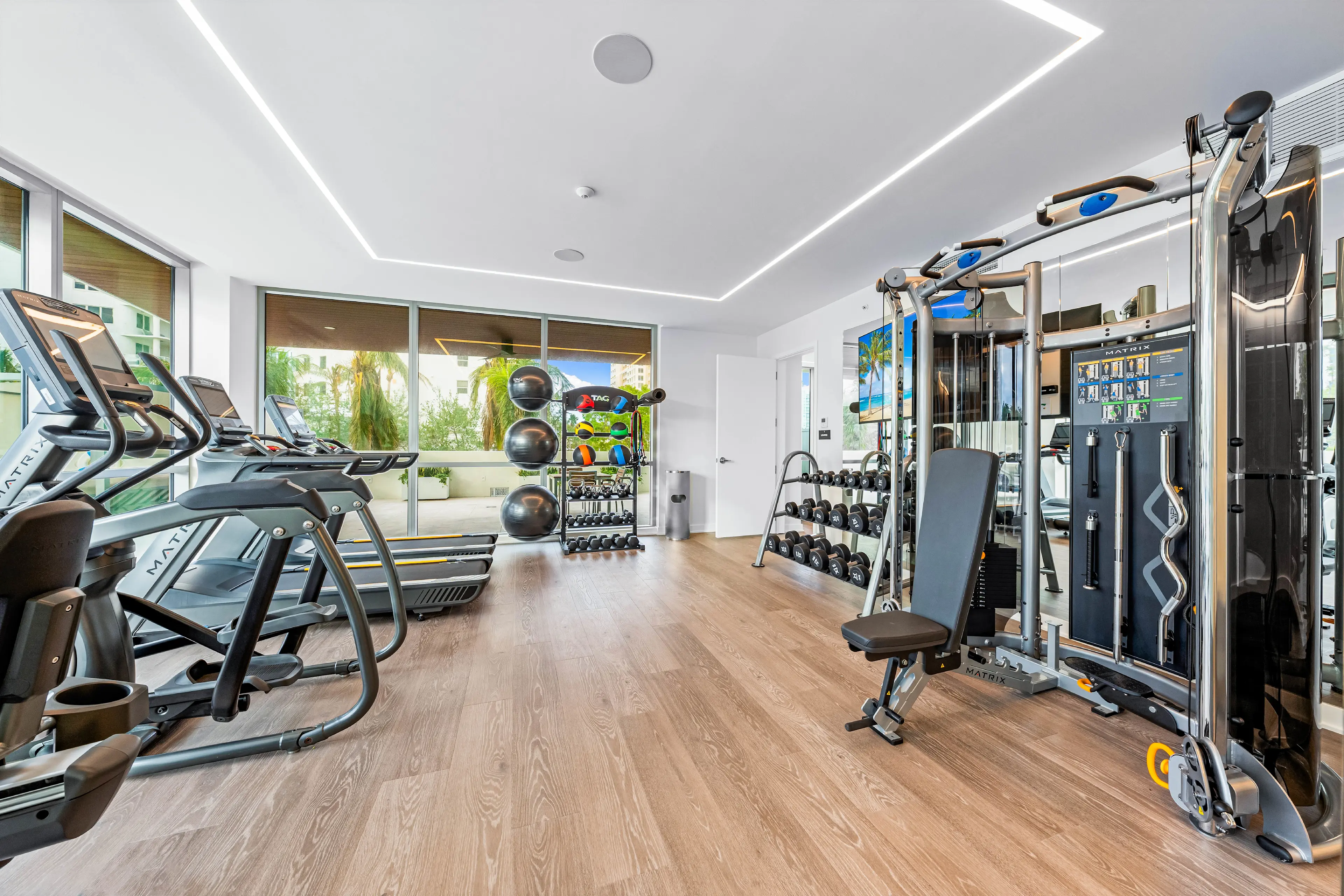 44 111 Golden Gate Point -Penthouse 701, Sarasota, FL 34236 - Luxury Real Estate - Concierge Auctions