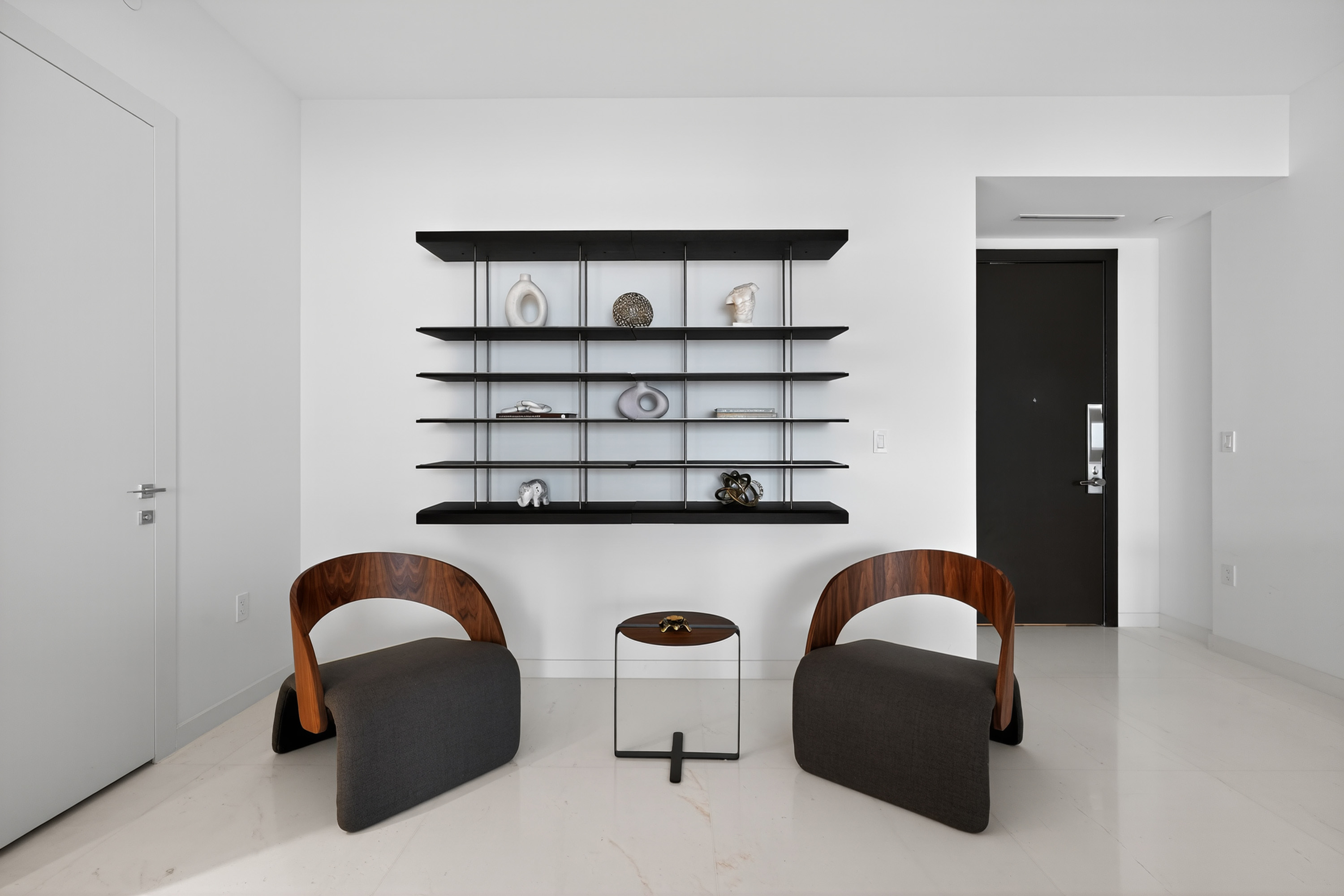 004 300 Biscayne Boulevard Way