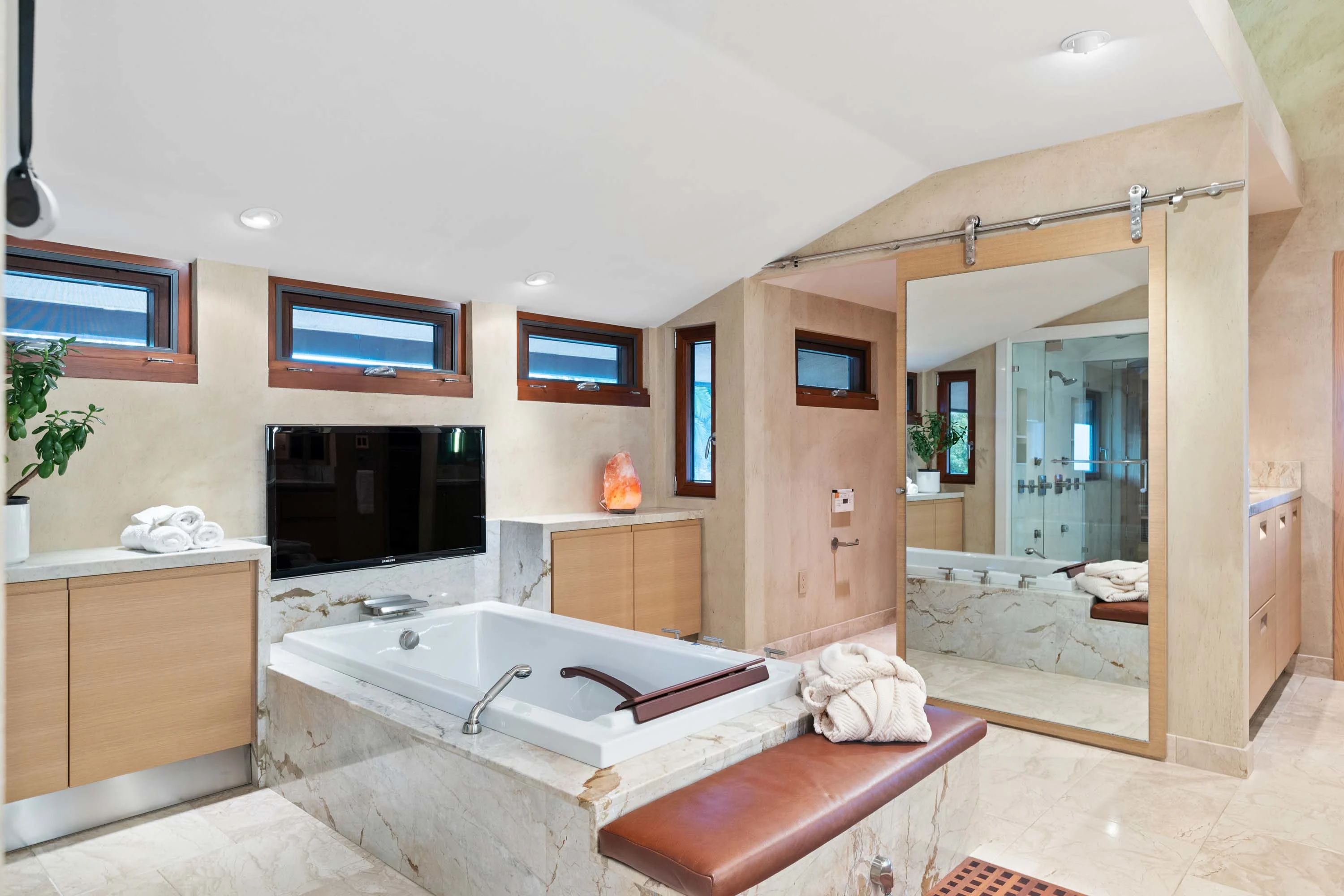 1213 Skylark Drive, La Jolla, California 92037 - 1213-skylark-drive-la-jolla-california42_zl42zc