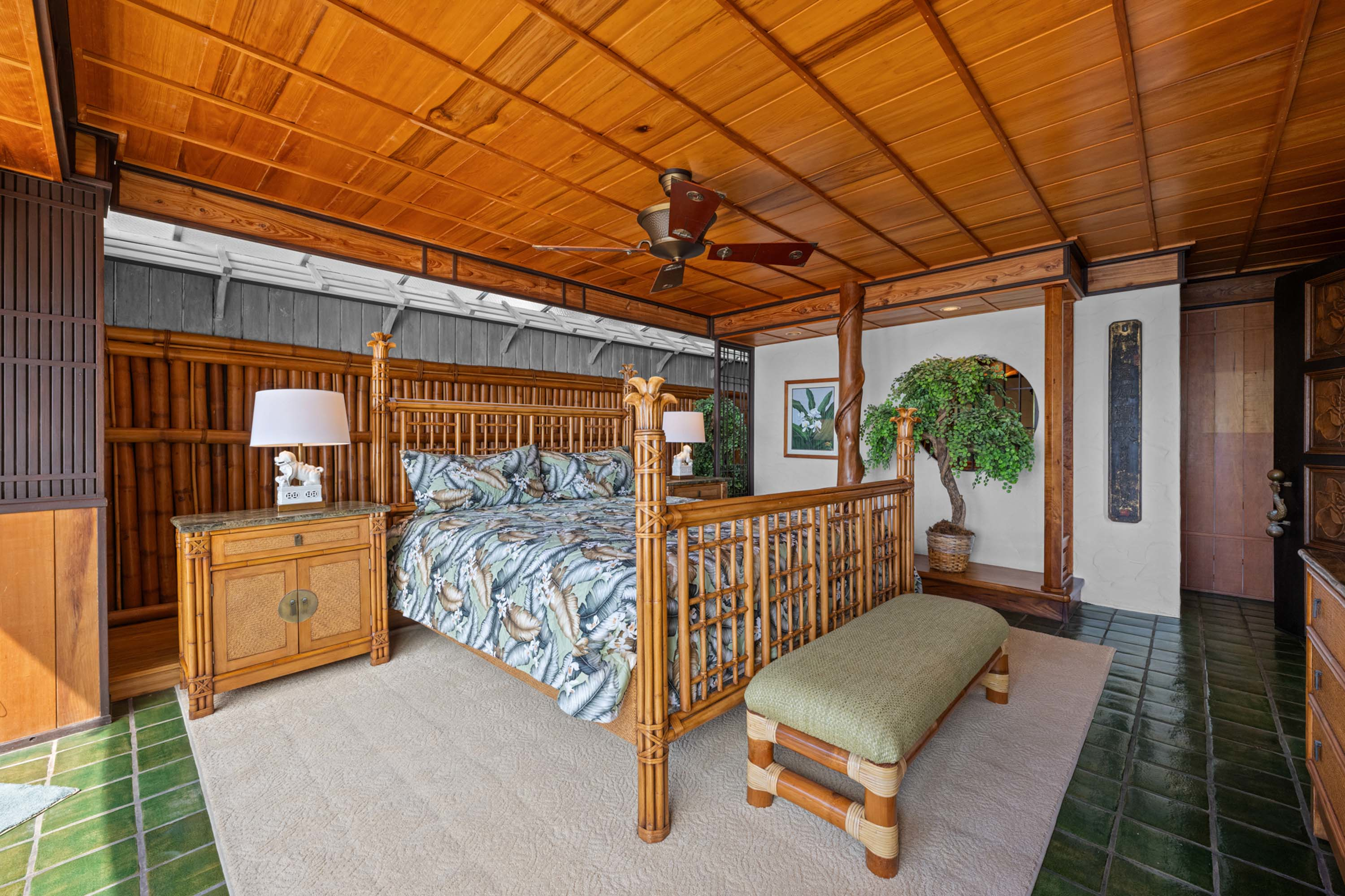 26 5163 and 5157 Lower Honoapiilani Rd, Lahaina, HI 96761 - Luxury Real Estate - Concierge Auctions