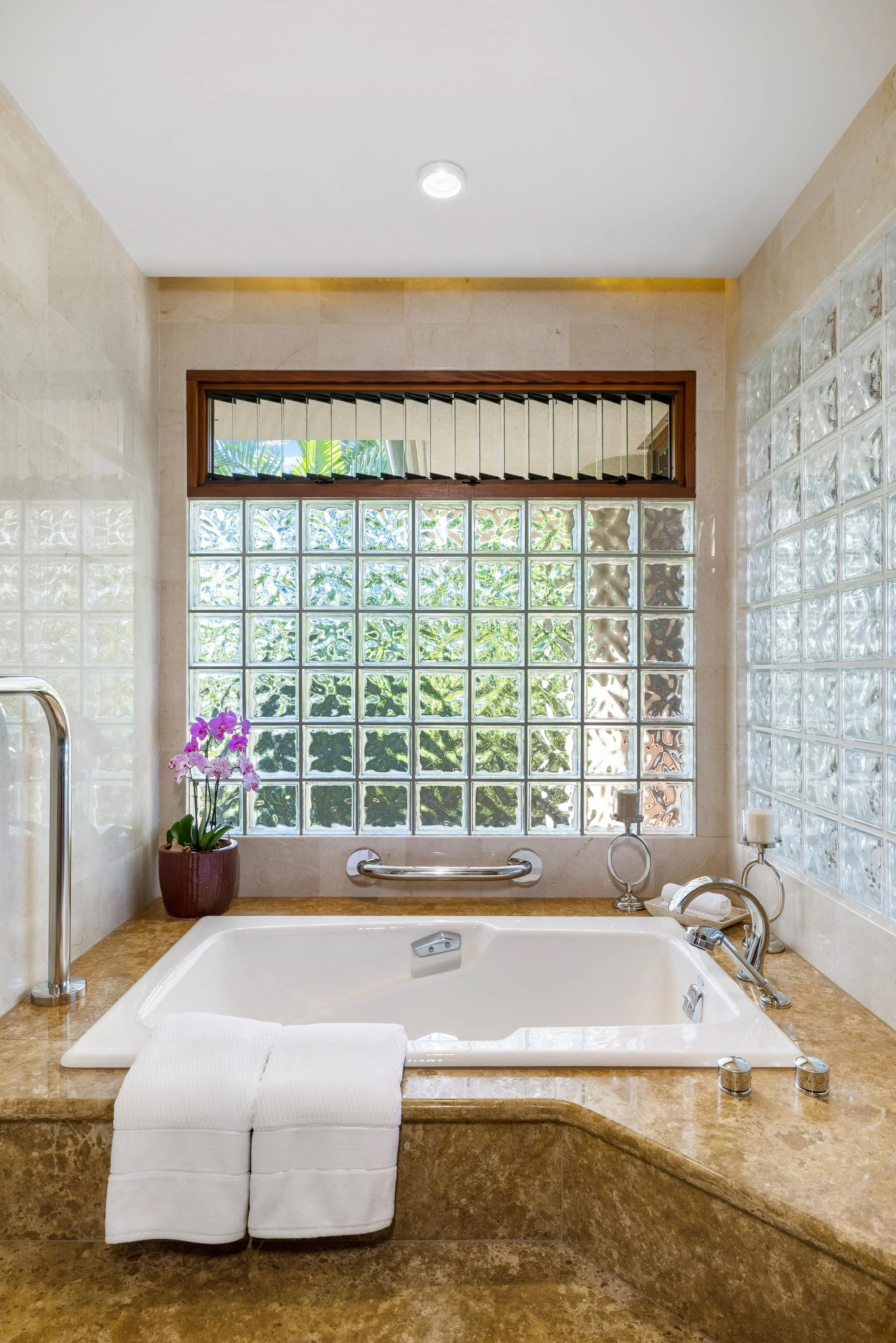 75-877 Keaolani Drive, Kona Coast, Big Island, Hawaii 96740 - 75-877-keaolani-drive-kailua-kona-hawaii18_pei8qq