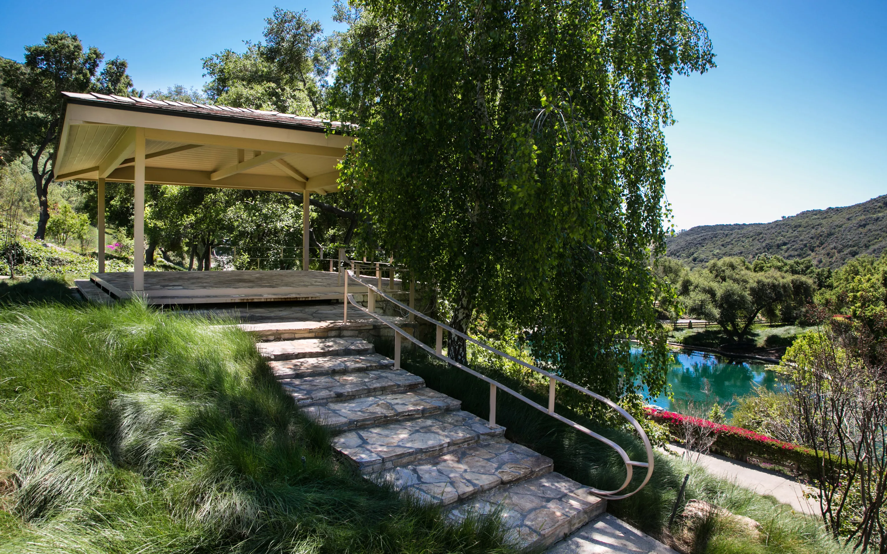 3100 Mandeville Canyon Road, Los Angeles, California 90049 - amber-hills-3100-mandeville-canyon-los-angeles-ca-luxury-real-estate-5_aodb9w