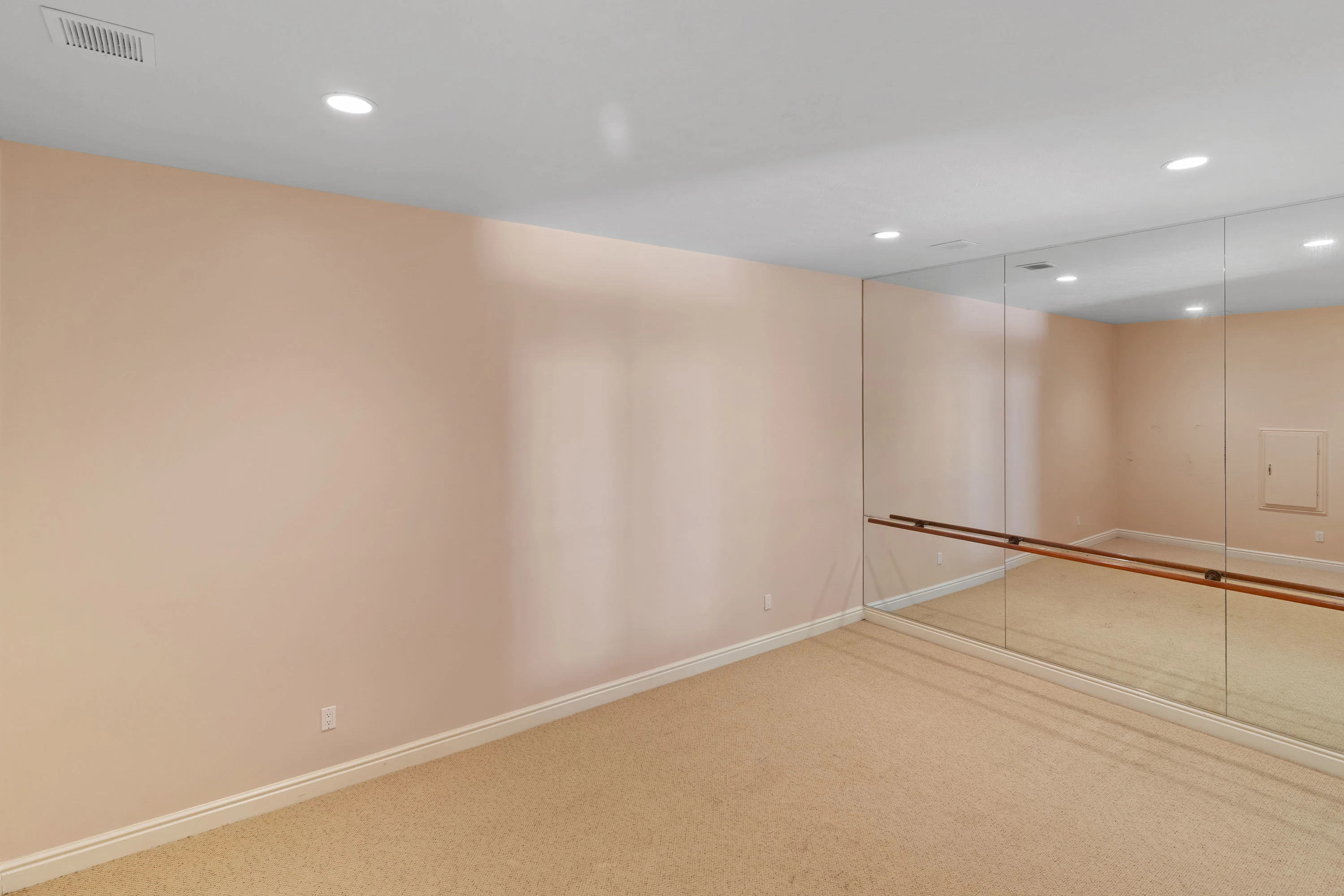 105 Lantern Circle, Near Pittsburgh, Pennsylvania 15317 - 105-lantern-circle-canonsburg-pennsylvania21_vmcaqi