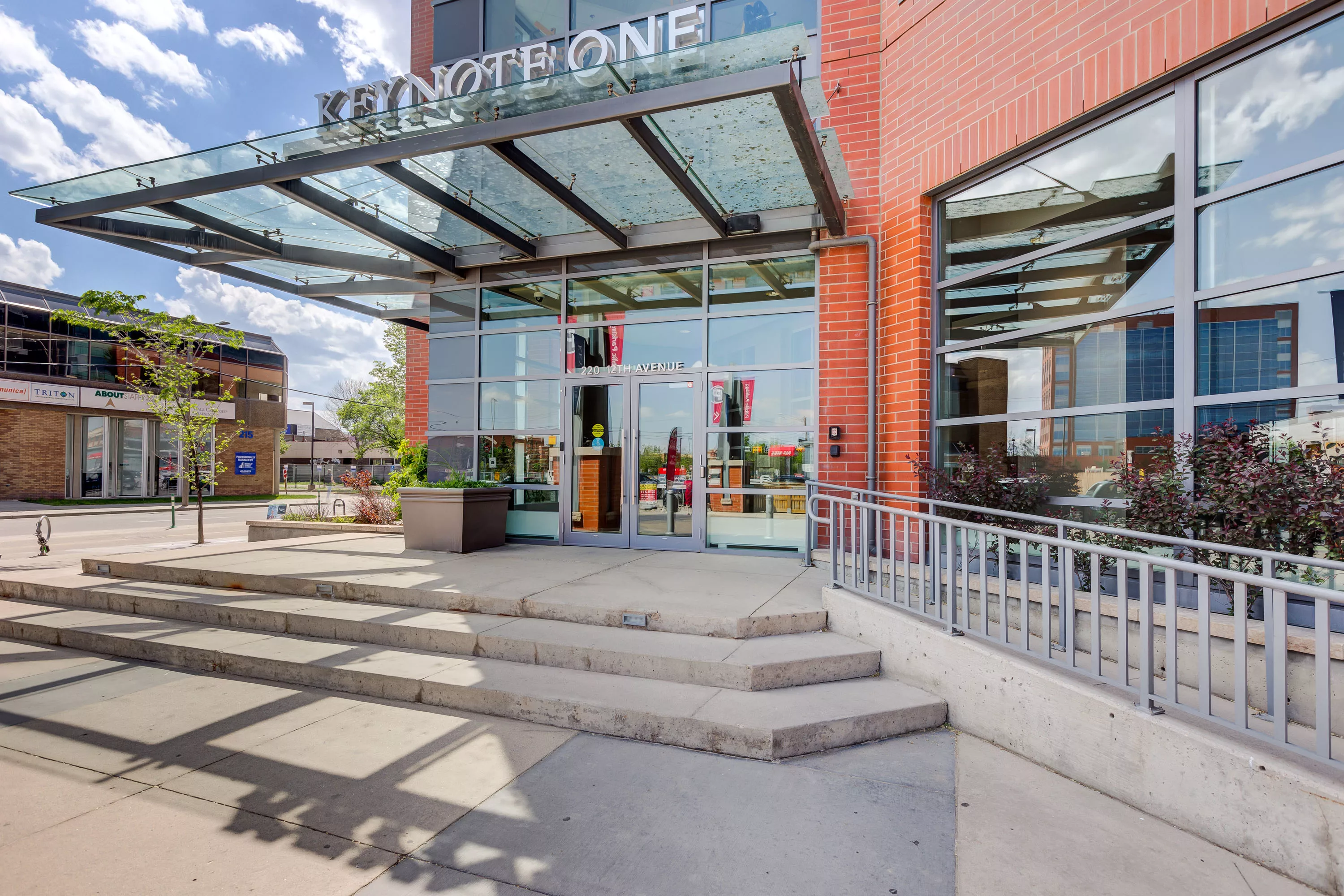 2601, 220 12th Avenue Southeast, Calgary, Alberta T2G 0R5, Canada - 2601-220-12th-avenue-southeast-calgary-alberta02_j1zrl2