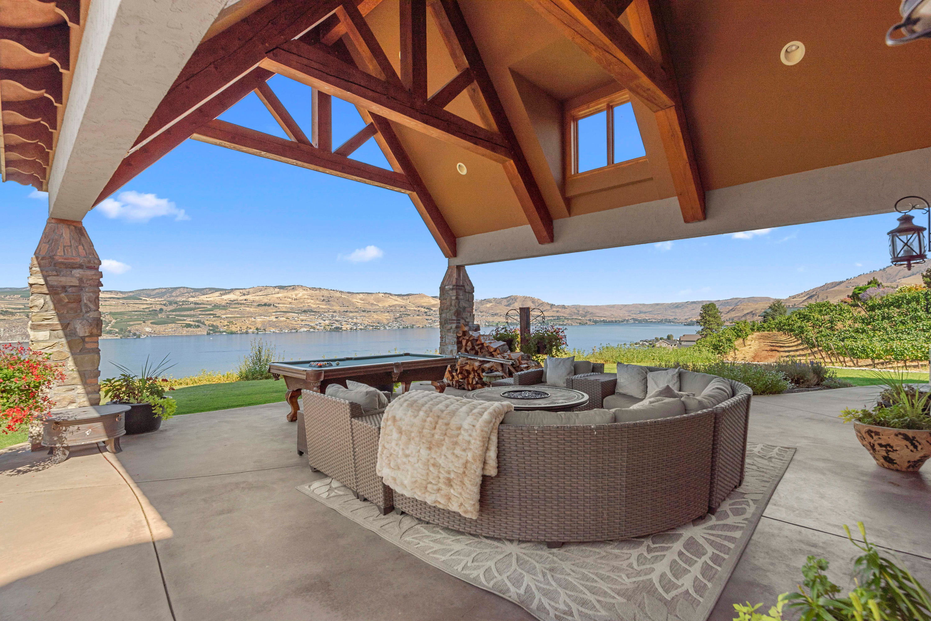 Lake Chelan Winery Empire 27
