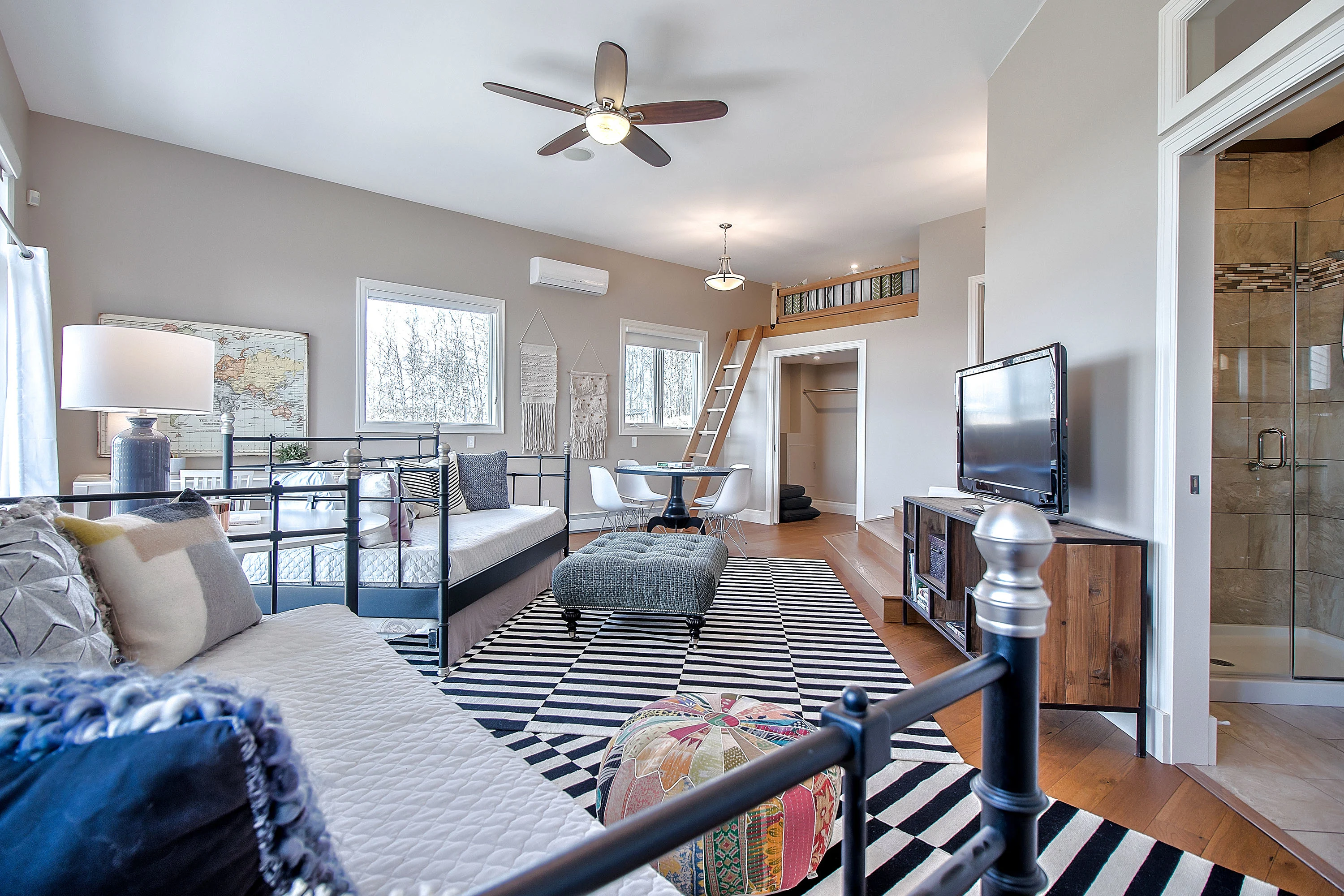 290156 160 Street W, Near Calgary, Alberta T2J 2P9, Canada - 290156-160-street-rural-foothills-county-alberta-canada46_sovk2x