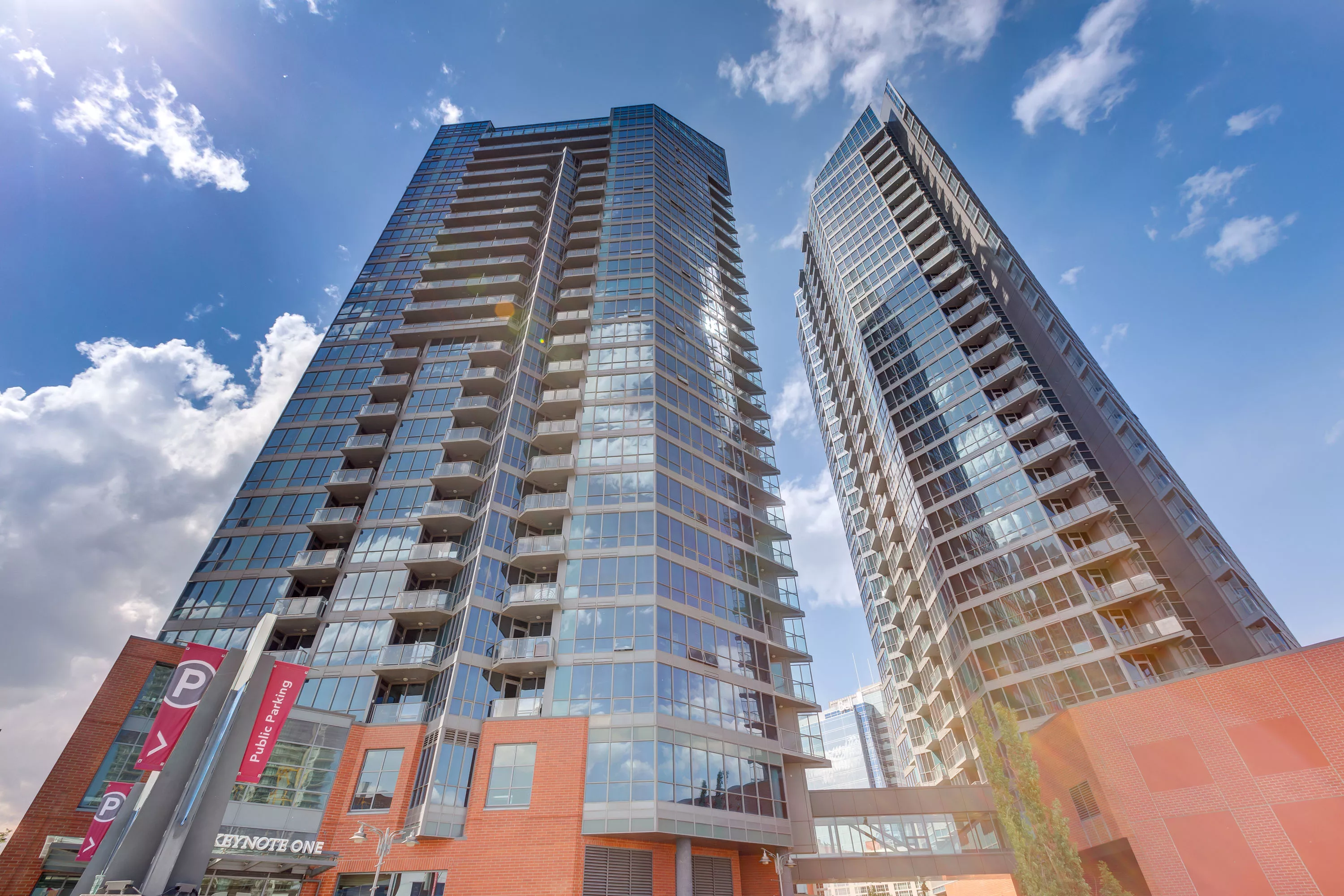 2601, 220 12th Avenue Southeast, Calgary, Alberta T2G 0R5, Canada - 2601-220-12th-avenue-southeast-calgary-alberta01_ydc7mx