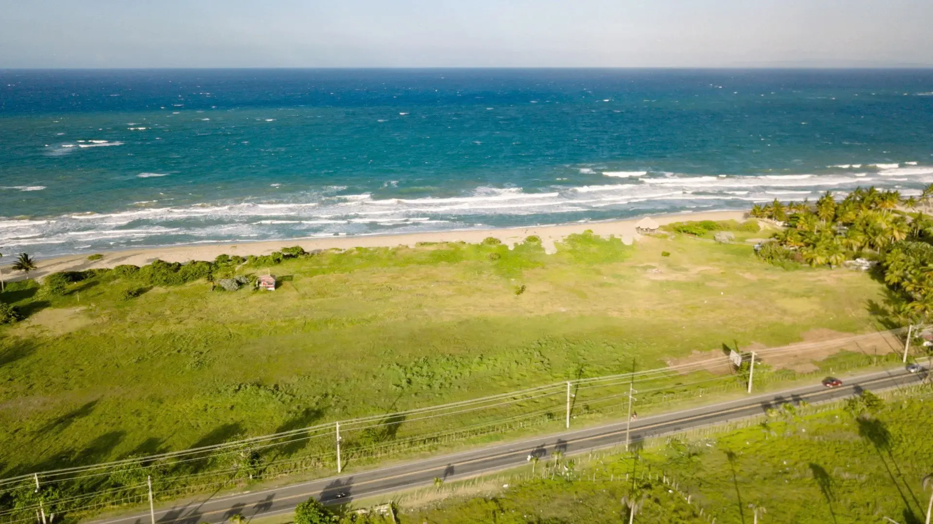 Amber Dunes’ flaxen beaches await you. Carve an explorer’s trail as you explore the sea, mountains, rivers, and waterfalls inherent to this magnificent slice of Caribbean paradise. The breezy conditions and calm waters of Kite beach, protected by coral re
