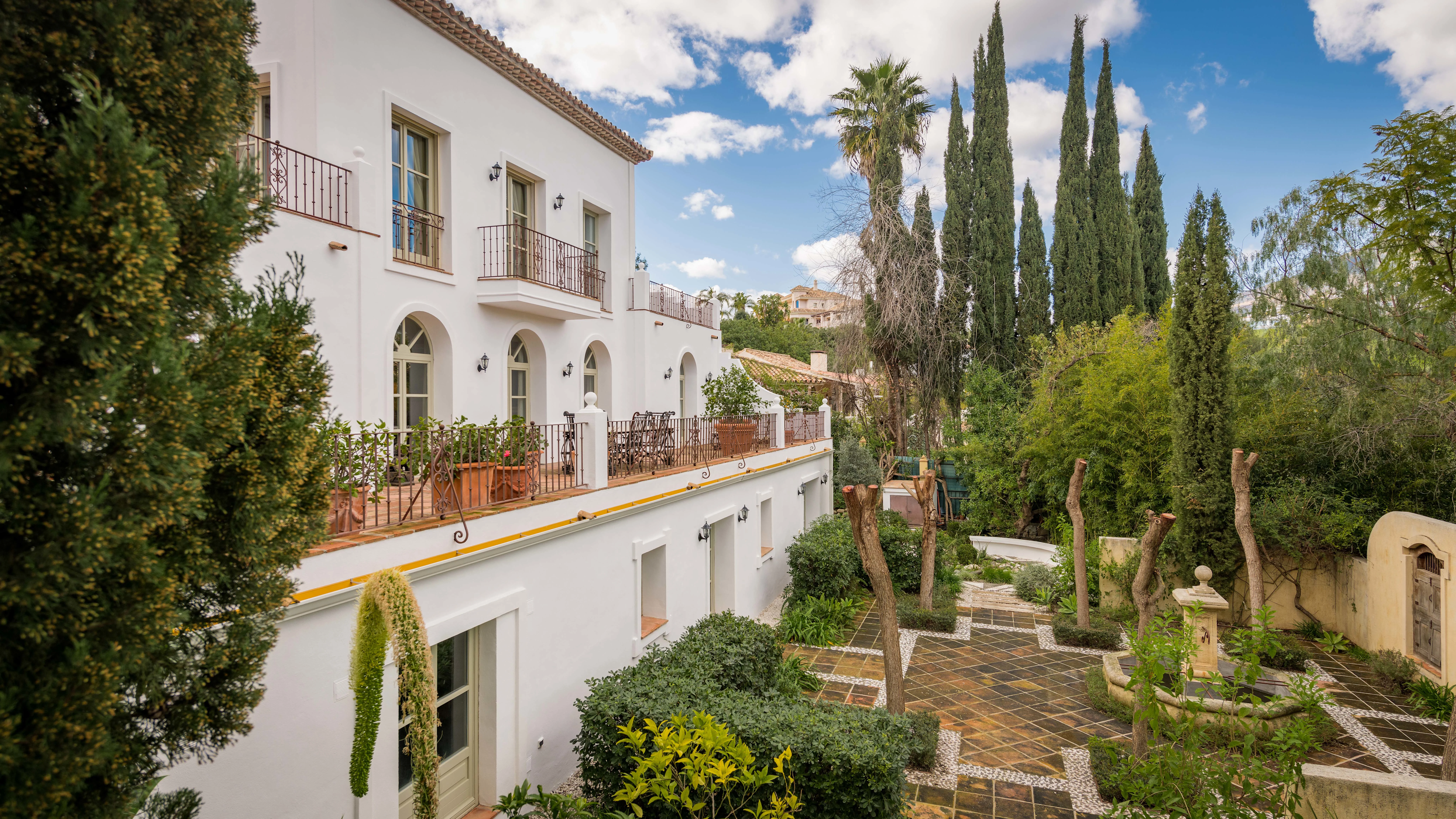 Casa Neblina, Puerto del Almendro, Ctr Ronda, Puerto del Almendro, Marbella, Málaga , Spain - villa-el-almendro-la-nablina-marbella-spain-05_h2gls3