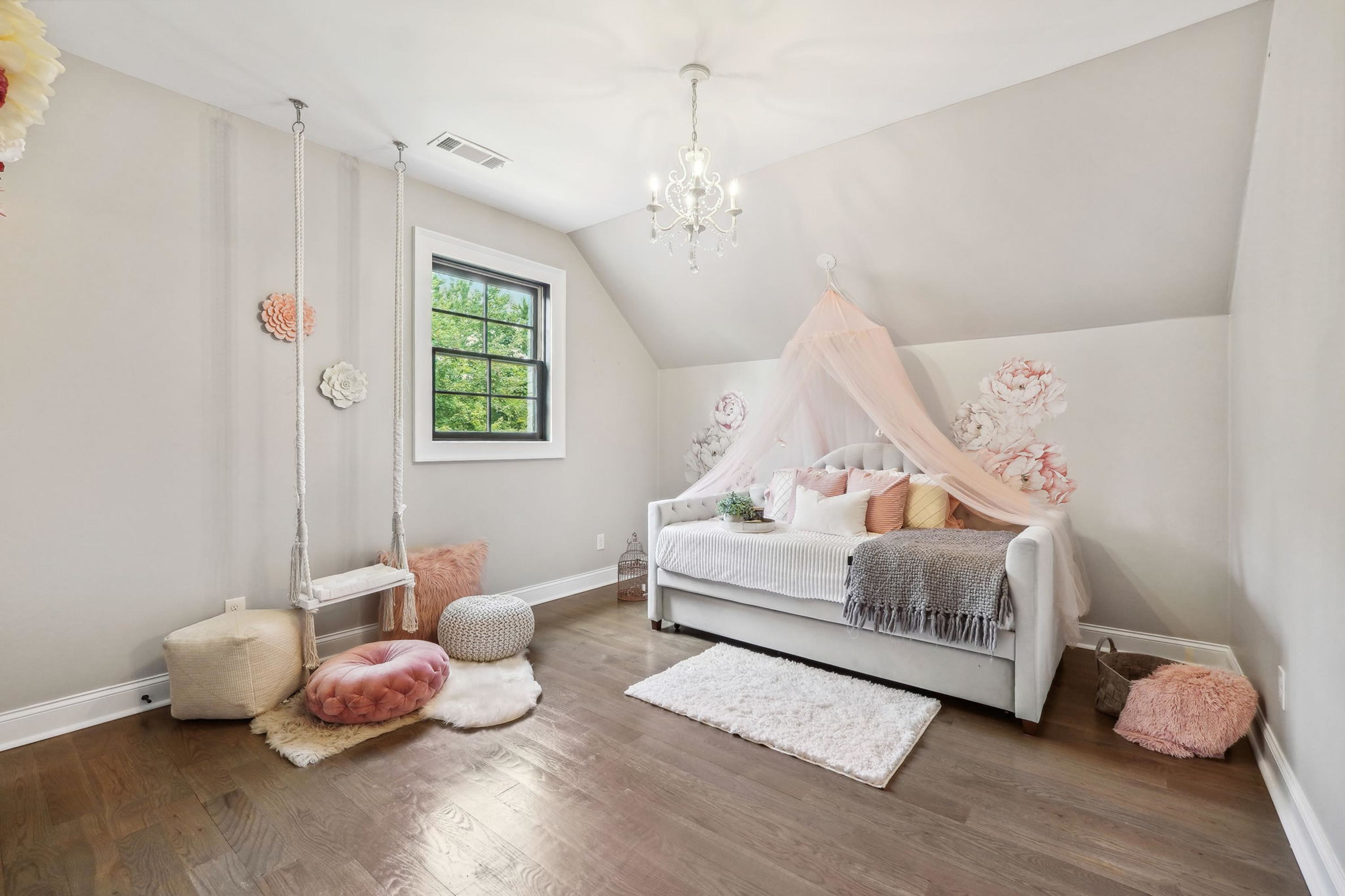 33 2242 Shoal Creek Rd - Luxury Real Estate - Concierge Auctions