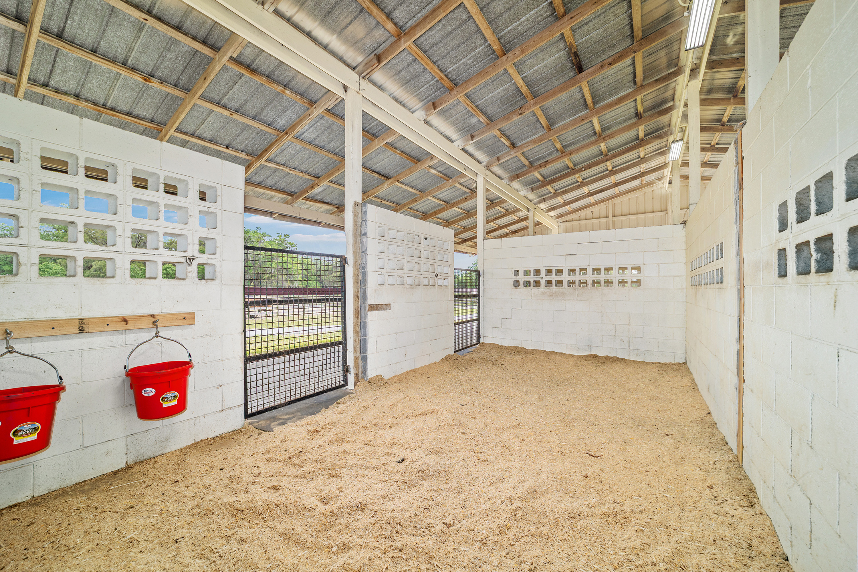 32 Smokey Willow Farm