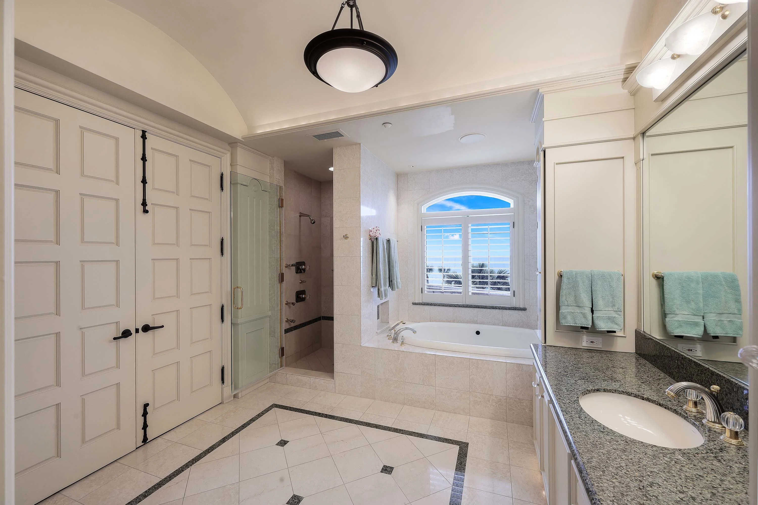7425 Bay Colony Drive, Naples, Florida 34108 - 21_-_7425_Bay_Colony_Dr_Naples_FL_34108_31_shbmcj