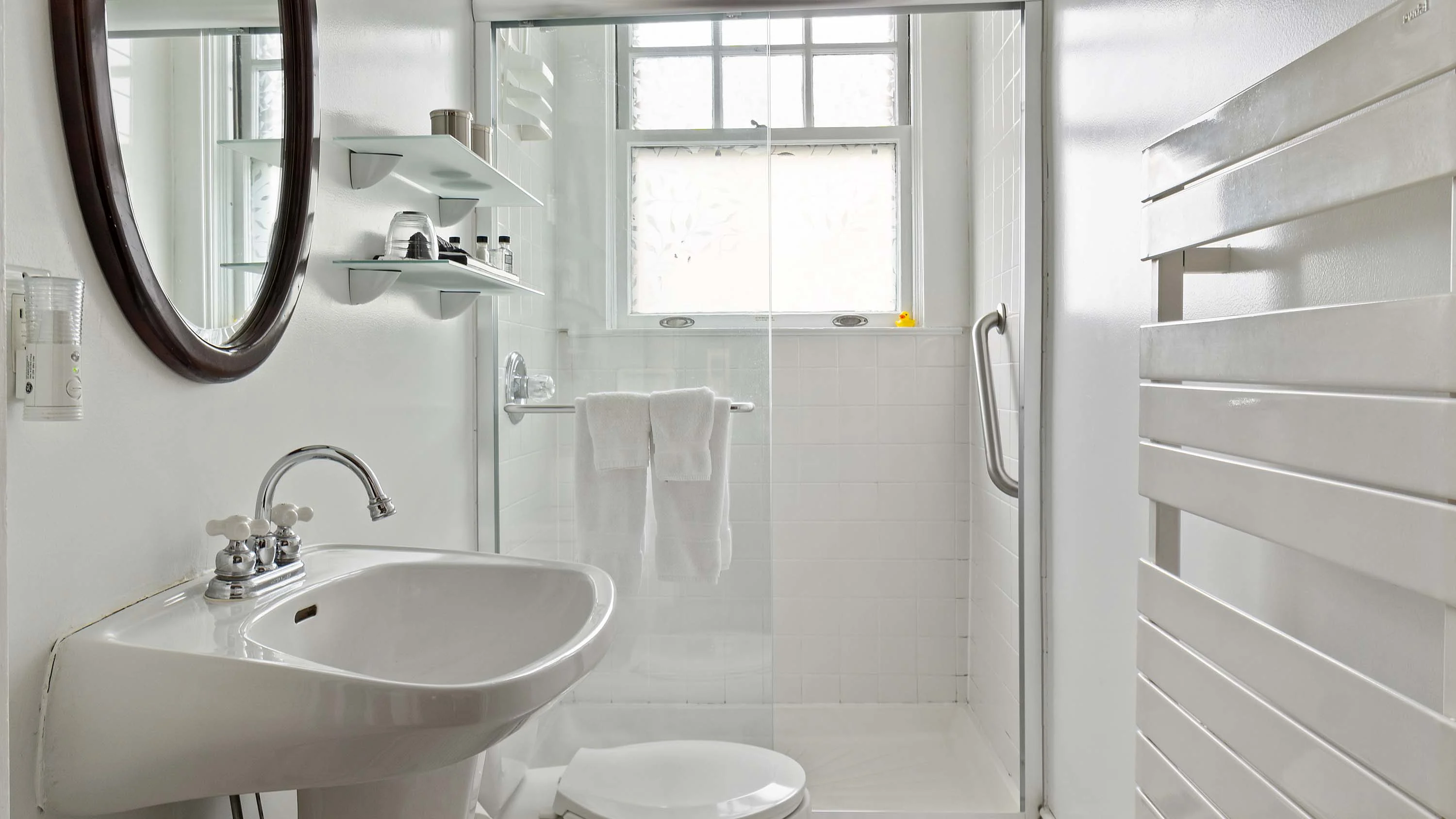 51 Walker Street, The Berkshires, Massachusetts 01240 - gateways-inn-51-walker-street-lenox-massachusetts18_xombb6