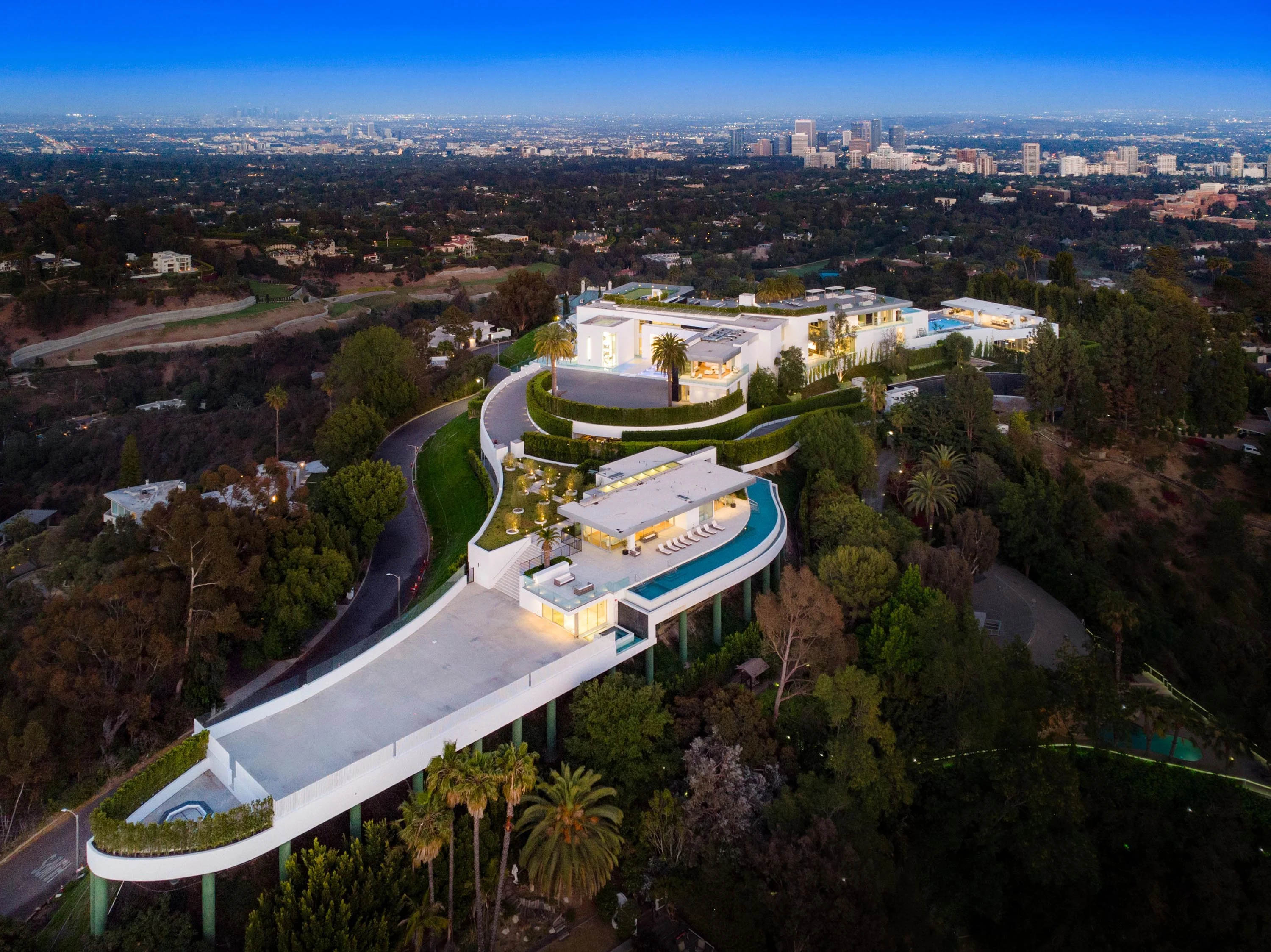 944 Airole Way, The One, Bel Air, California 90077 - 944AiroleWay-print02_vm7vbc