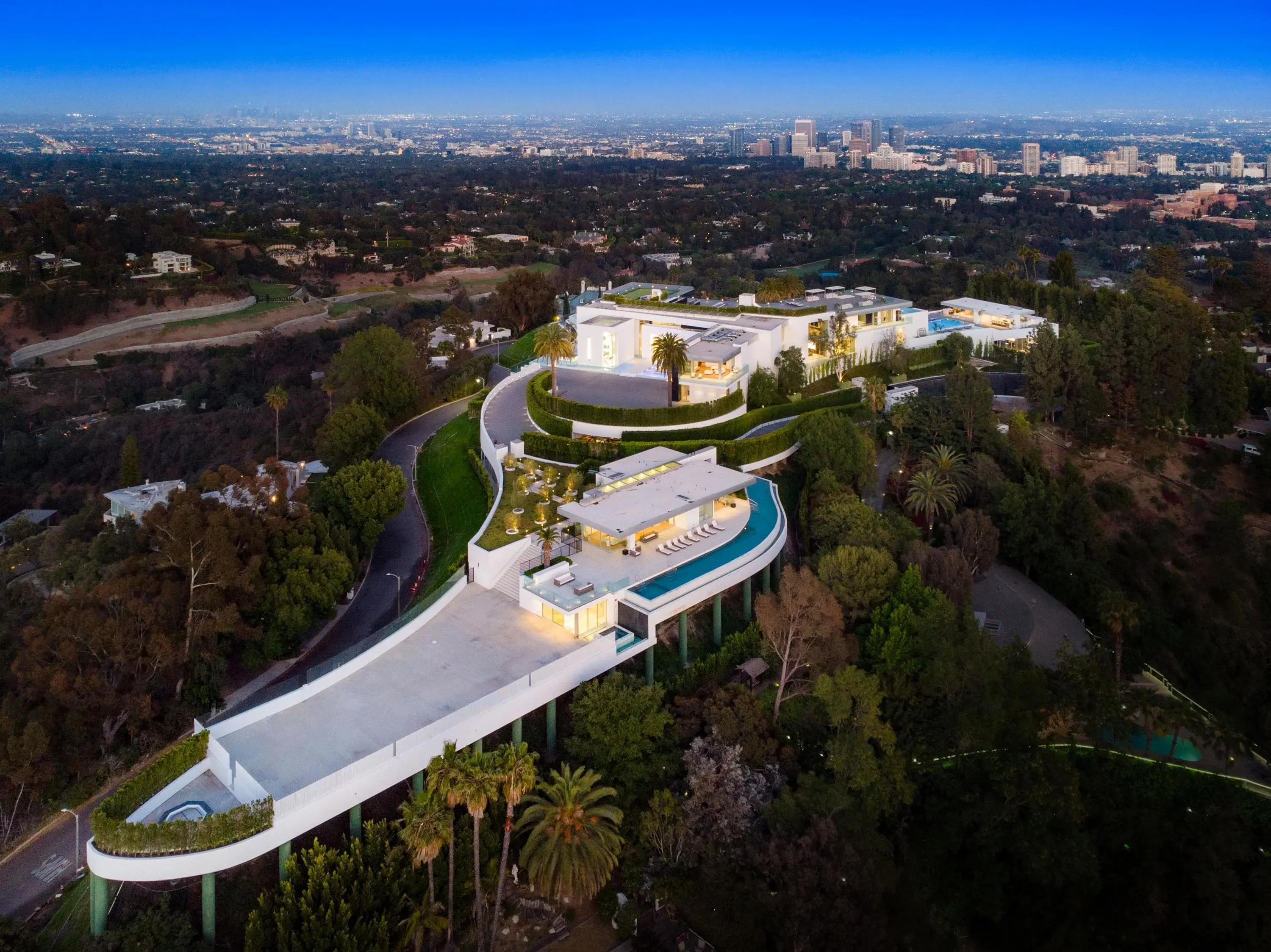 944 Airole Way, The One, Bel Air, California 90077 - 944AiroleWay-print02_vm7vbc