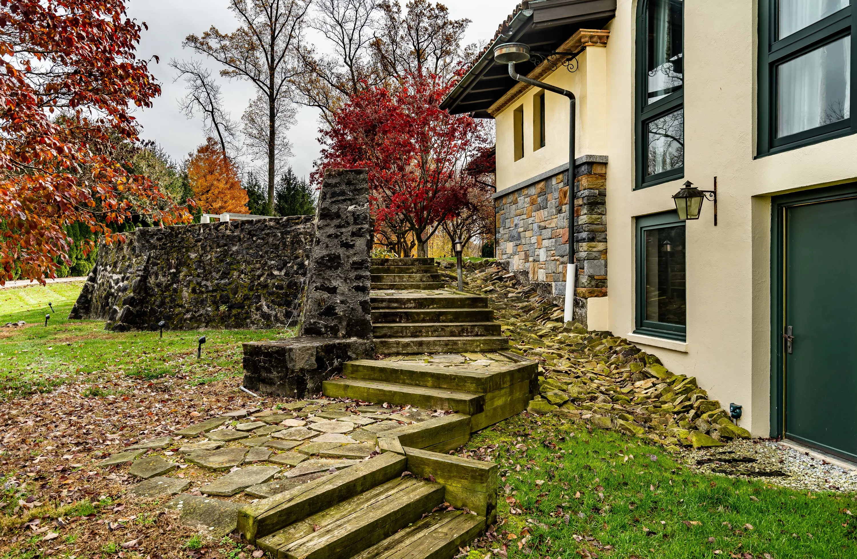 100 Springhouse Lane, Near Philadelphia, Pennsylvania 19073  - 100-springhouse-lane-newtown-square-pennsylvania54_rano8s