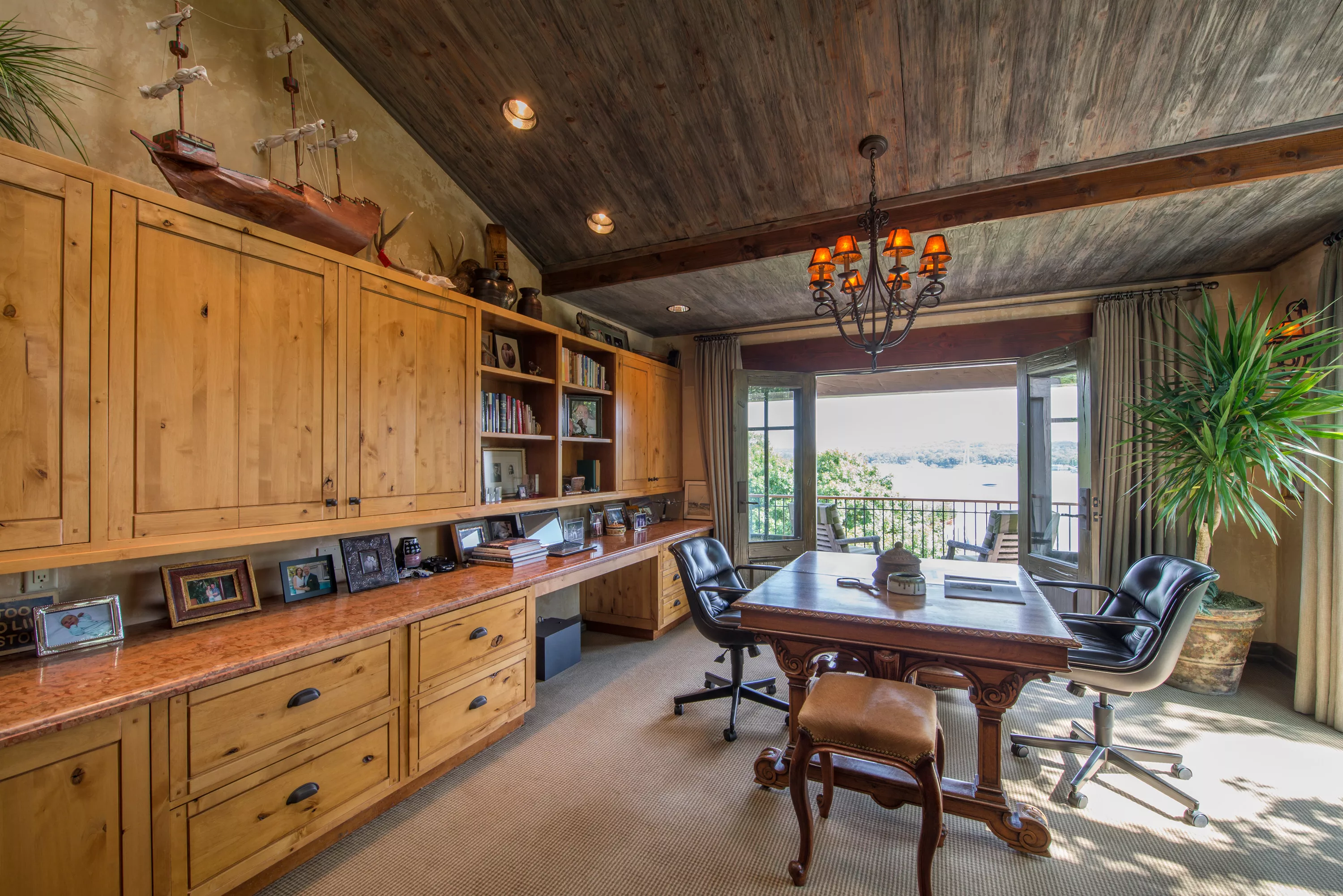 7941 Summit Cove, Dallas/Fort Worth Area, Texas 76179 - mariposa-del-lago-fort-worth-tx-luxury-real-estate-17_qmgl5e