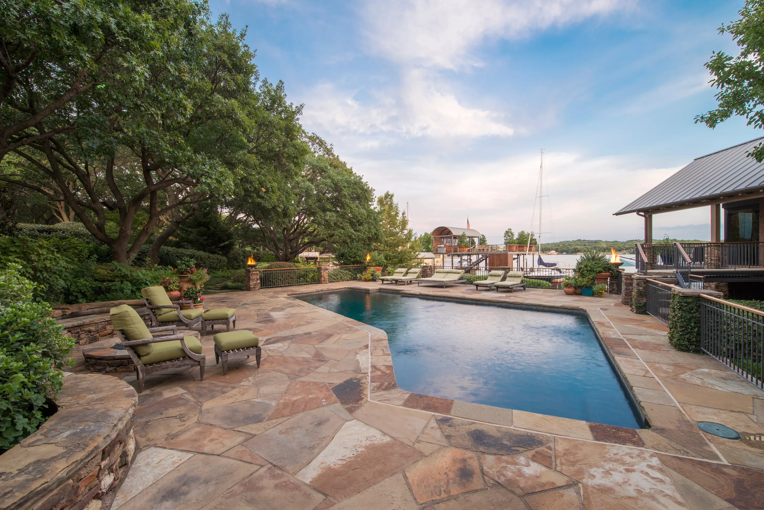 7941 Summit Cove, Dallas/Fort Worth Area, Texas 76179 - mariposa-del-lago-fort-worth-tx-luxury-real-estate-24_rqrhj7