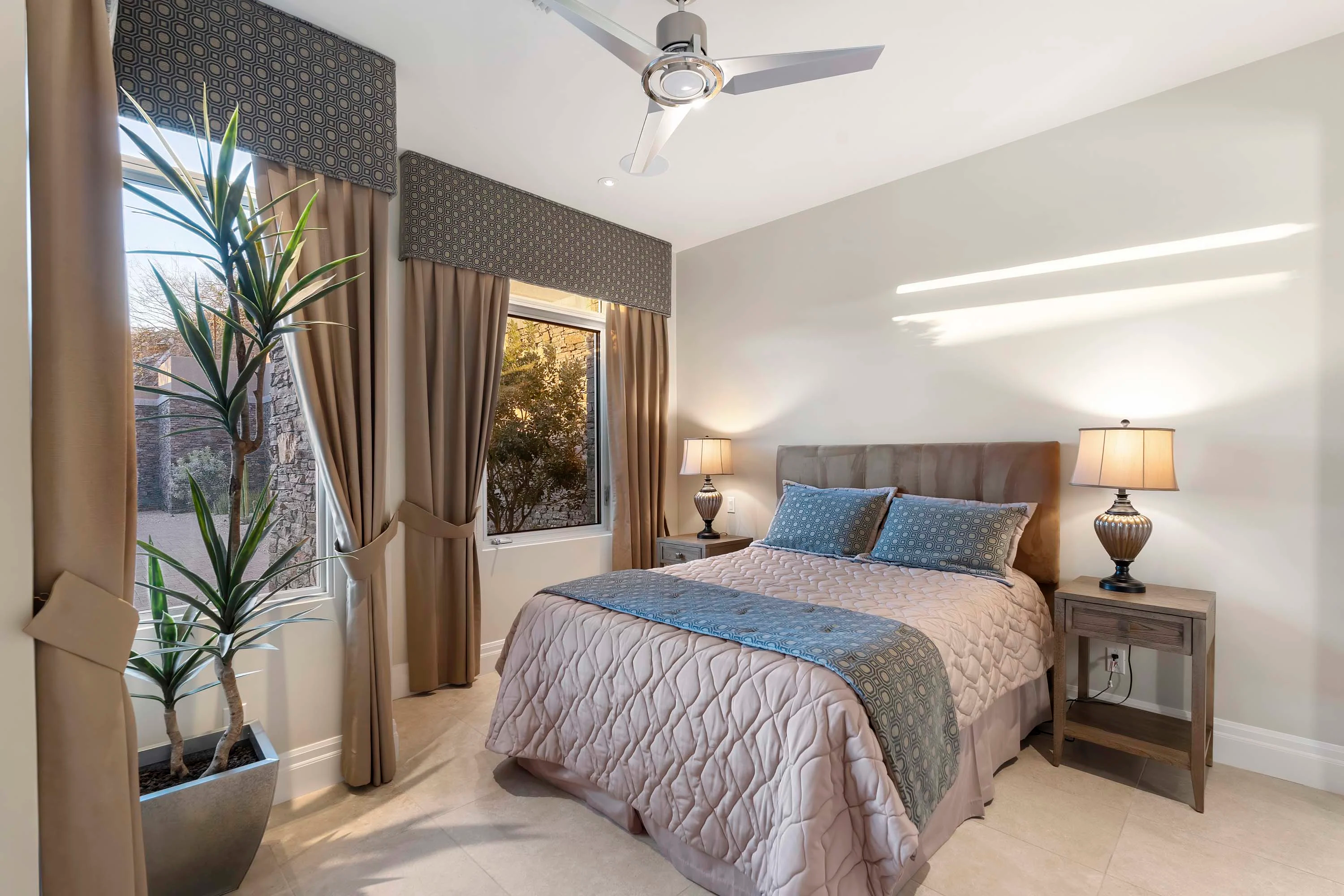 9820 East Thompson Peak Parkway, #629, Scottsdale, Arizona 85255 - 30_-_076-Guest_House_jdywst