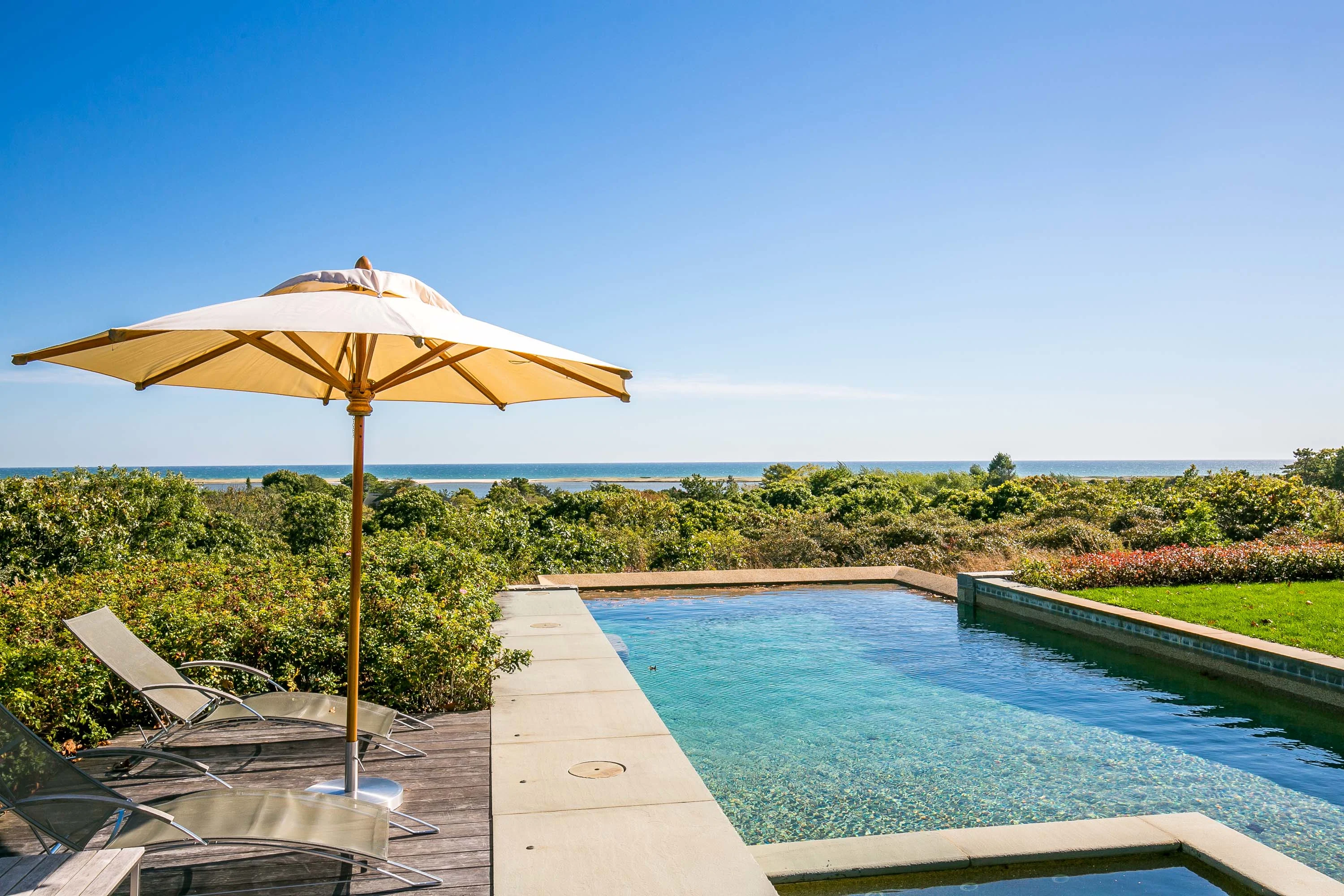 Chilmark House | 8 Snail Road, Chilmark, Martha's Vineyard, Massachusetts 02535 - 41_-_pool_koahyw