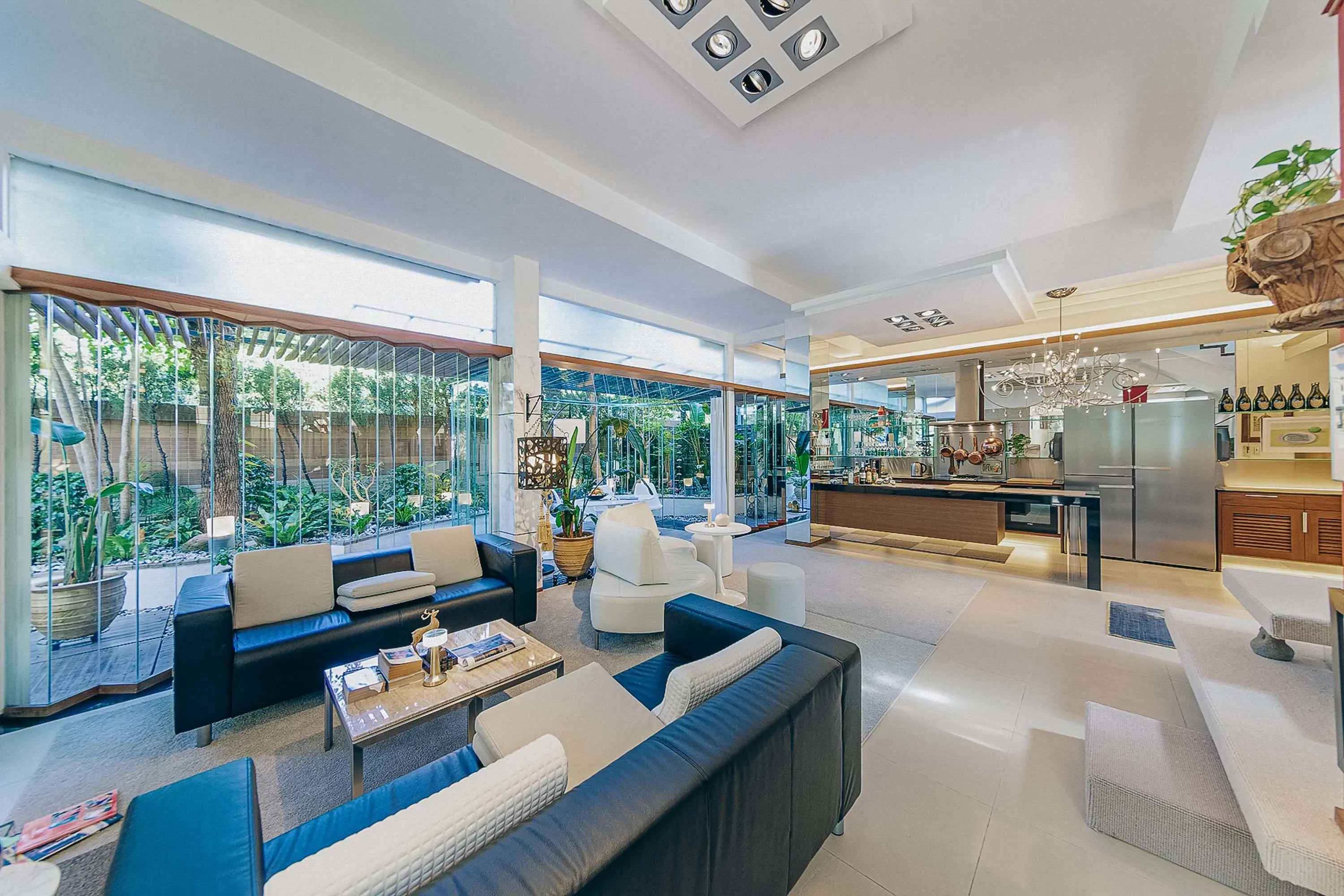 Hero image for The auction closes online on March 13th in cooperation with Eva Fung of List Sotheby’s International Realty, Hong Kong