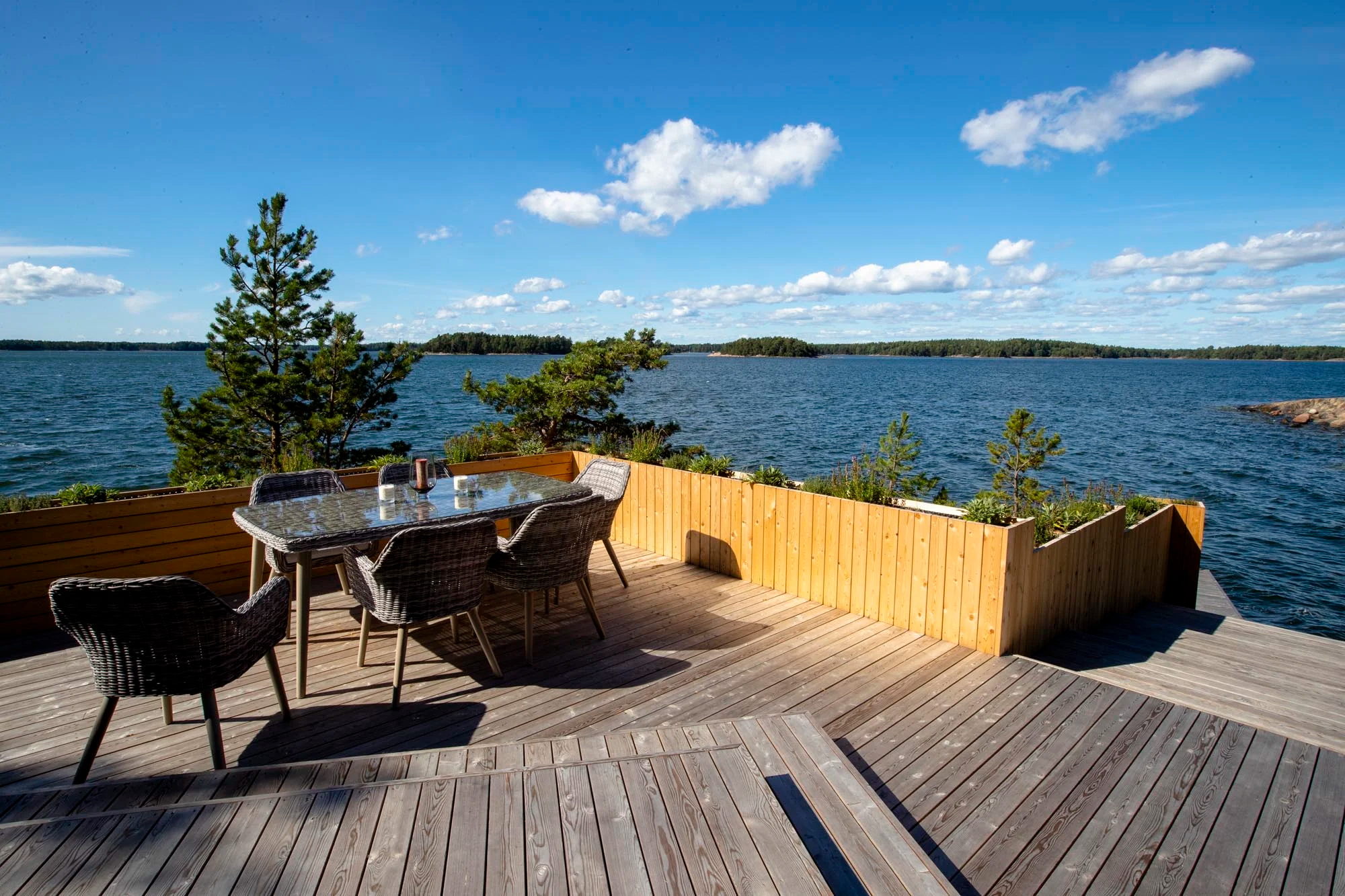 SuperShe Island, Raseborg, Near Helsinki, Near Helsinki , Finland - super-she-island09_yliwii