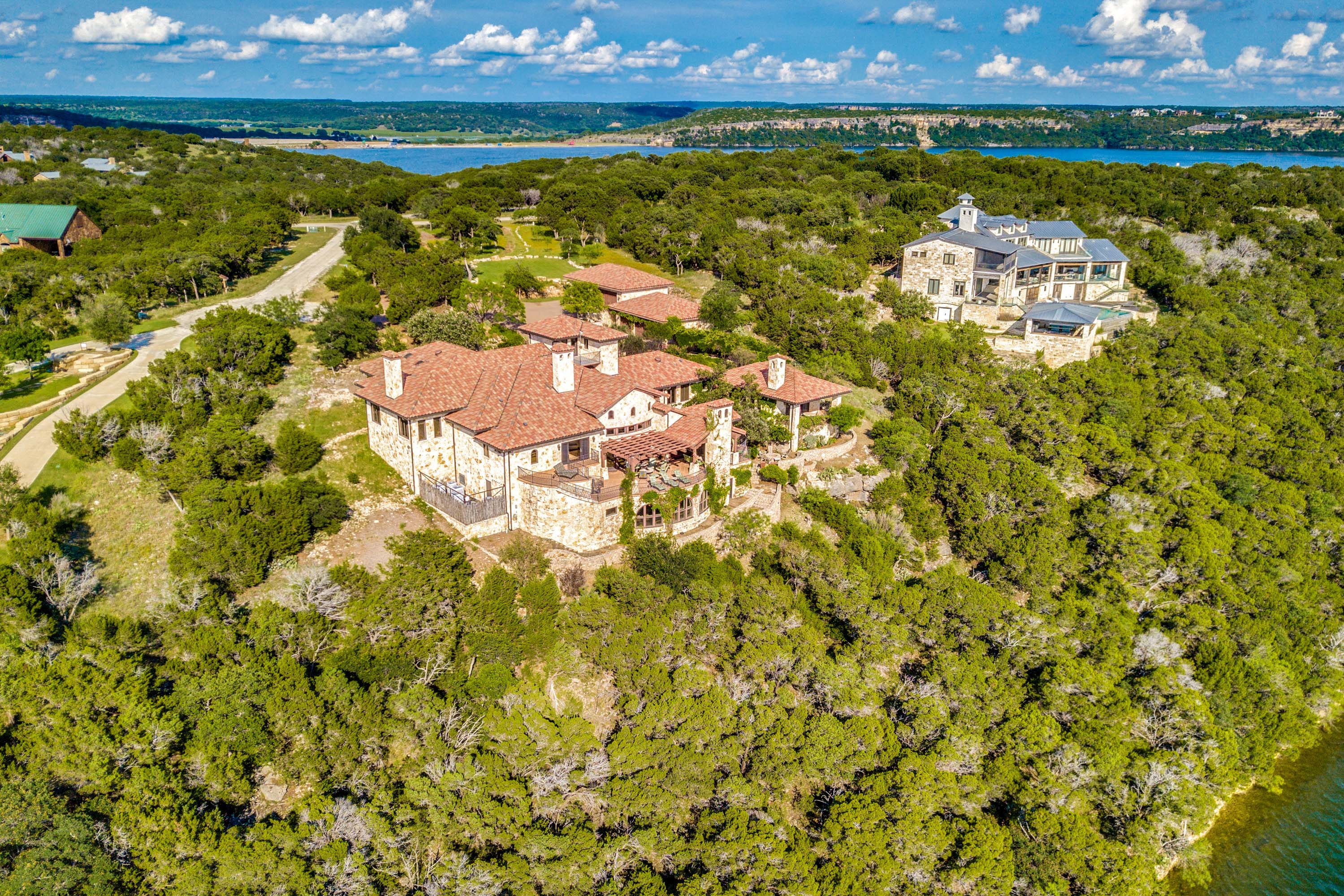 37 1011 Lakeview Point Drive - Luxury Real Estate - Concierge Auctions