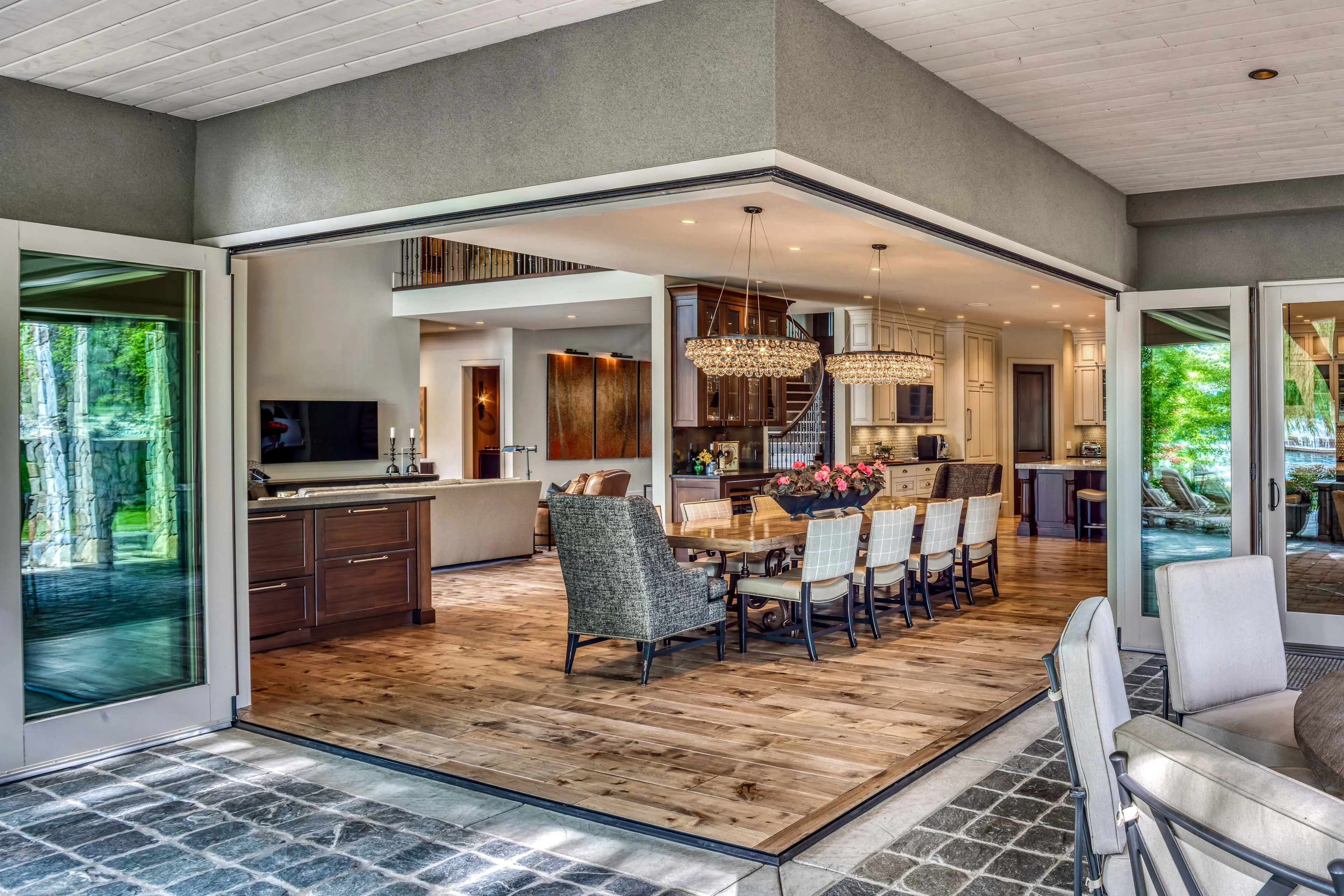 8200 Kalavista Drive, Kalamalka Lake, British Columbia V1B 1K3, Canada - 8200-kalavista-drive-kalamalka-lake-british-columbia_46_wf0ehk