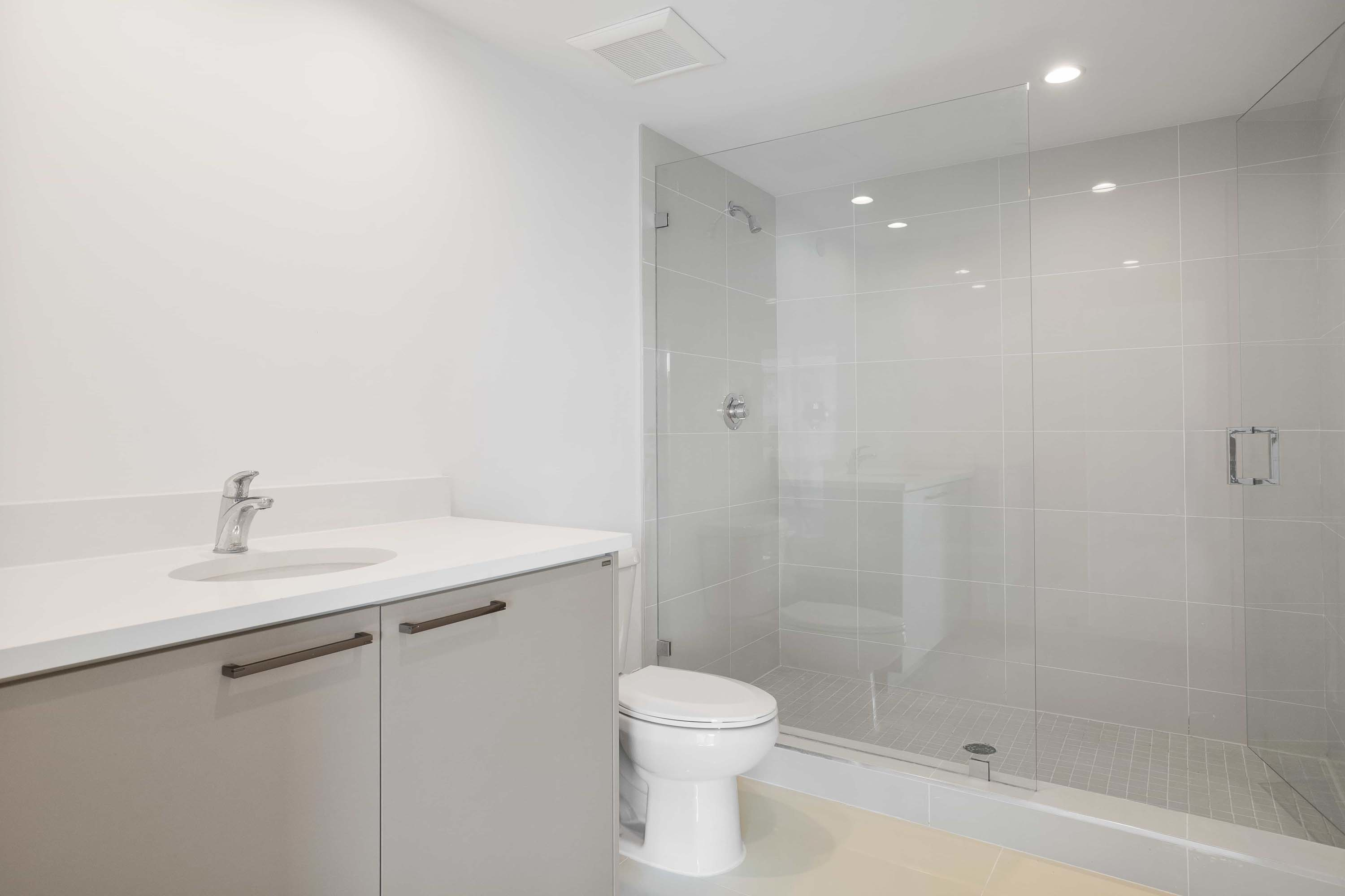 22 Unit 402 1150 101st Street - Luxury Real Estate - Concierge Auctions