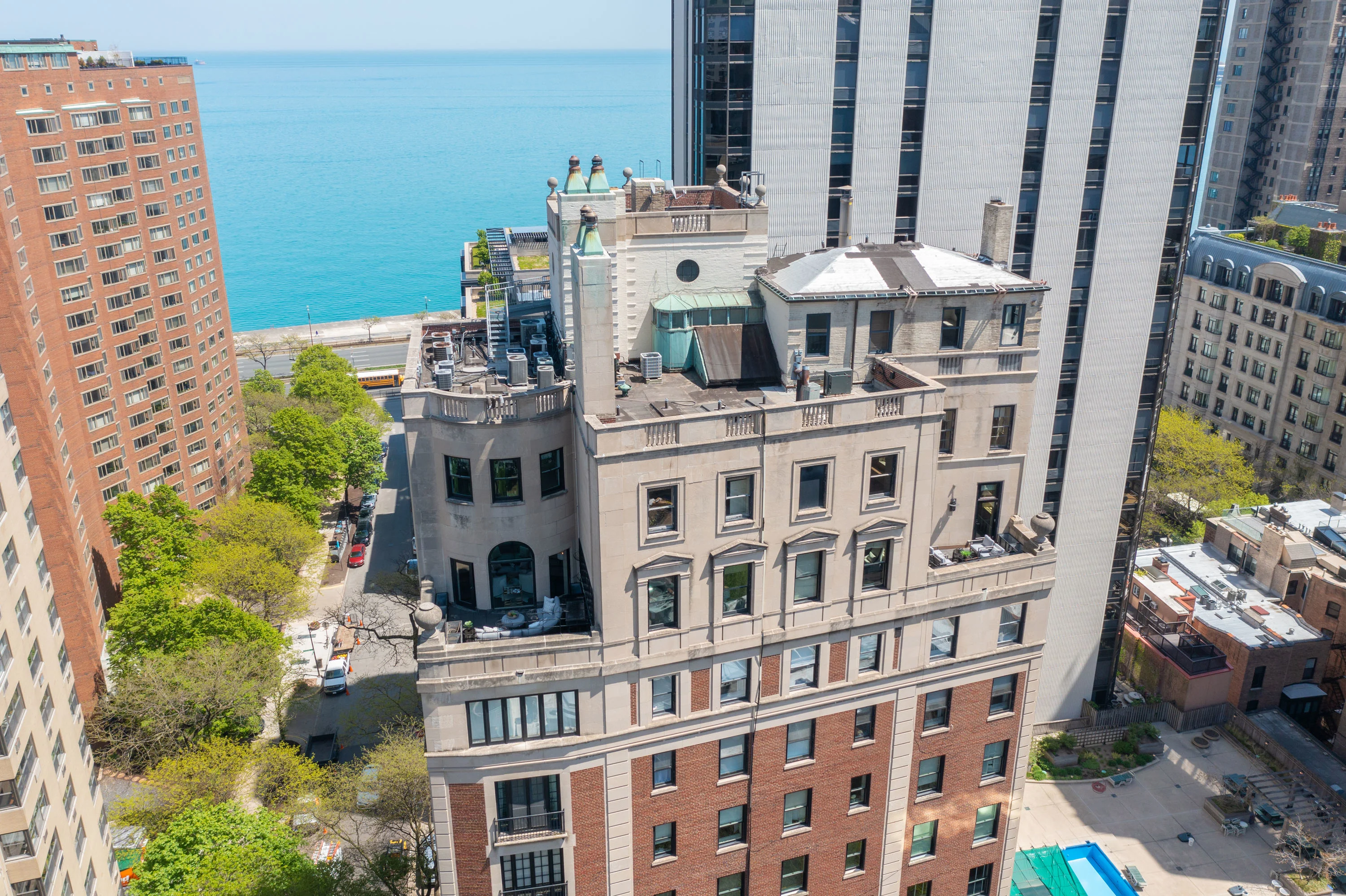 1325 North Astor Street #13, Chicago, Illinois 60610 - 1325_N_Astor_St_37_yq0kee