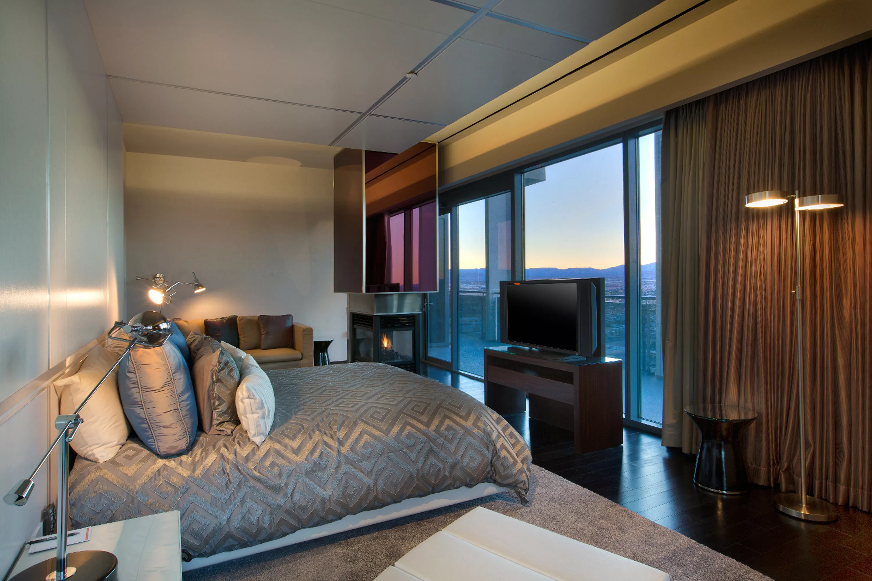 4381 West Flamingo Road, Las Vegas, Nevada 89103 - 4381_w_flamingo_rd_las_vegas_nv-17_gwlaxq