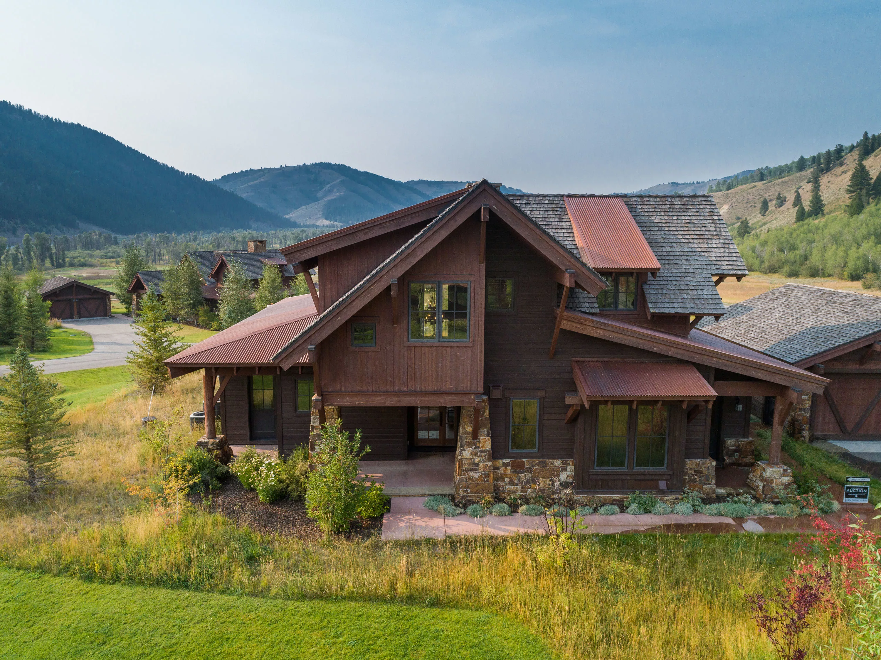 585 W Lodge Cottage Drive, Jackson Hole, Wyoming 83001 - 585_W_Lodge_Cottage_Drive_21_wskfgm