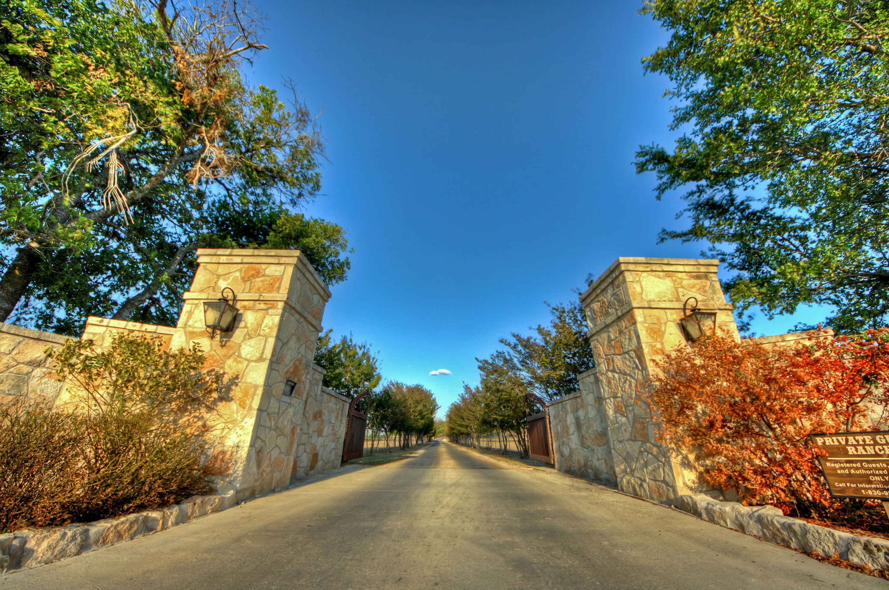 390 Hermann Sons Road, Comfort, Texas 78013 - dsc_0551_2_3_4_5_dyzags