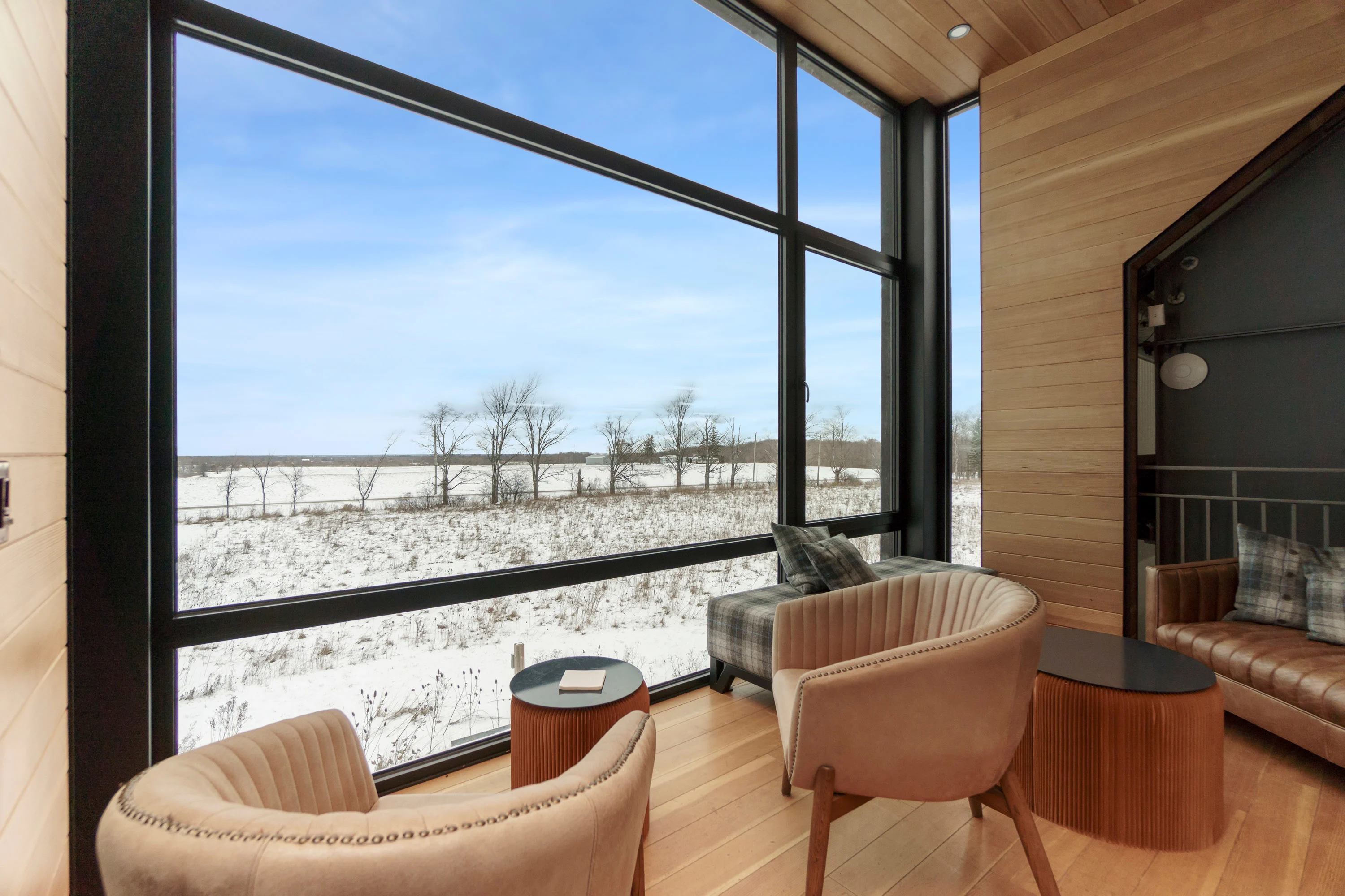 808108 24th Sideroad, The Blue Mountains, Ontario, Ontario NOH 1J0, Canada - 808108-24th-sideroad-clarksburg-ontario-canada15_htmbay