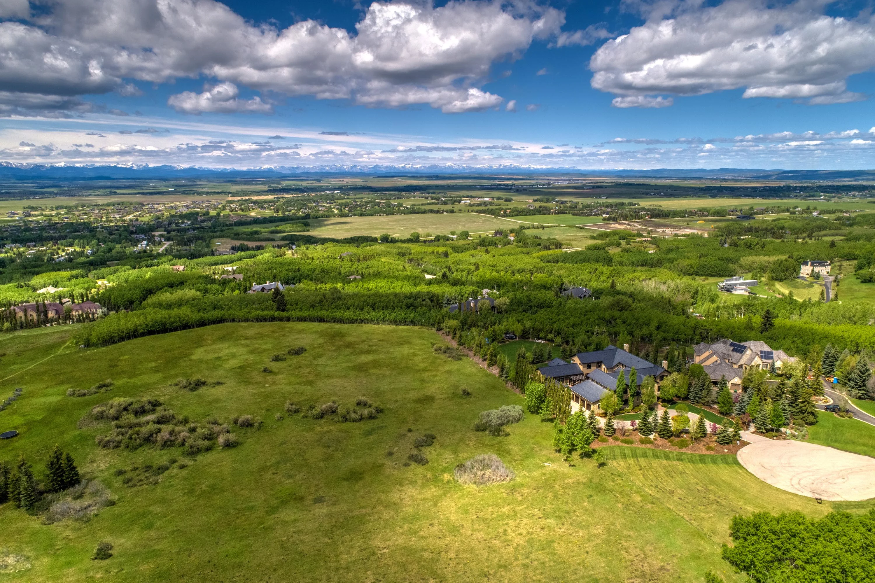 209 Pinnacle Ridge Place SW, Calgary, Alberta, Alberta T3Z 3N8, Canada - 209-pinnacle-ridge-place-rural-rocky-view-county-alberta-canada63_u3razk