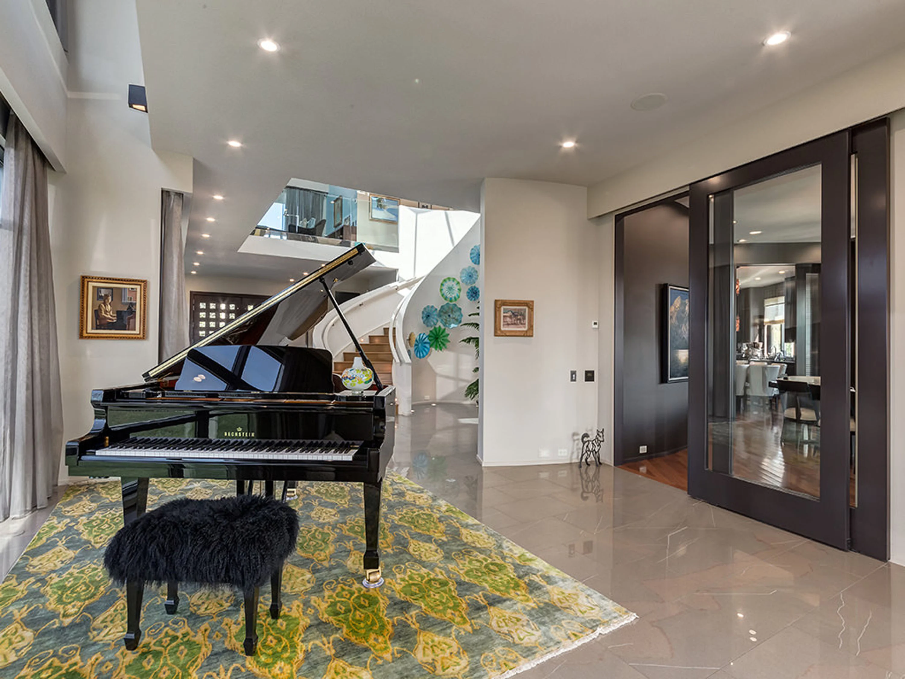 102 Crescent Road NW, Calgary, Alberta T2M 3Z9, Canada - 102-crescent-road-north-west-calgary-alberta-canada04_dduwy8