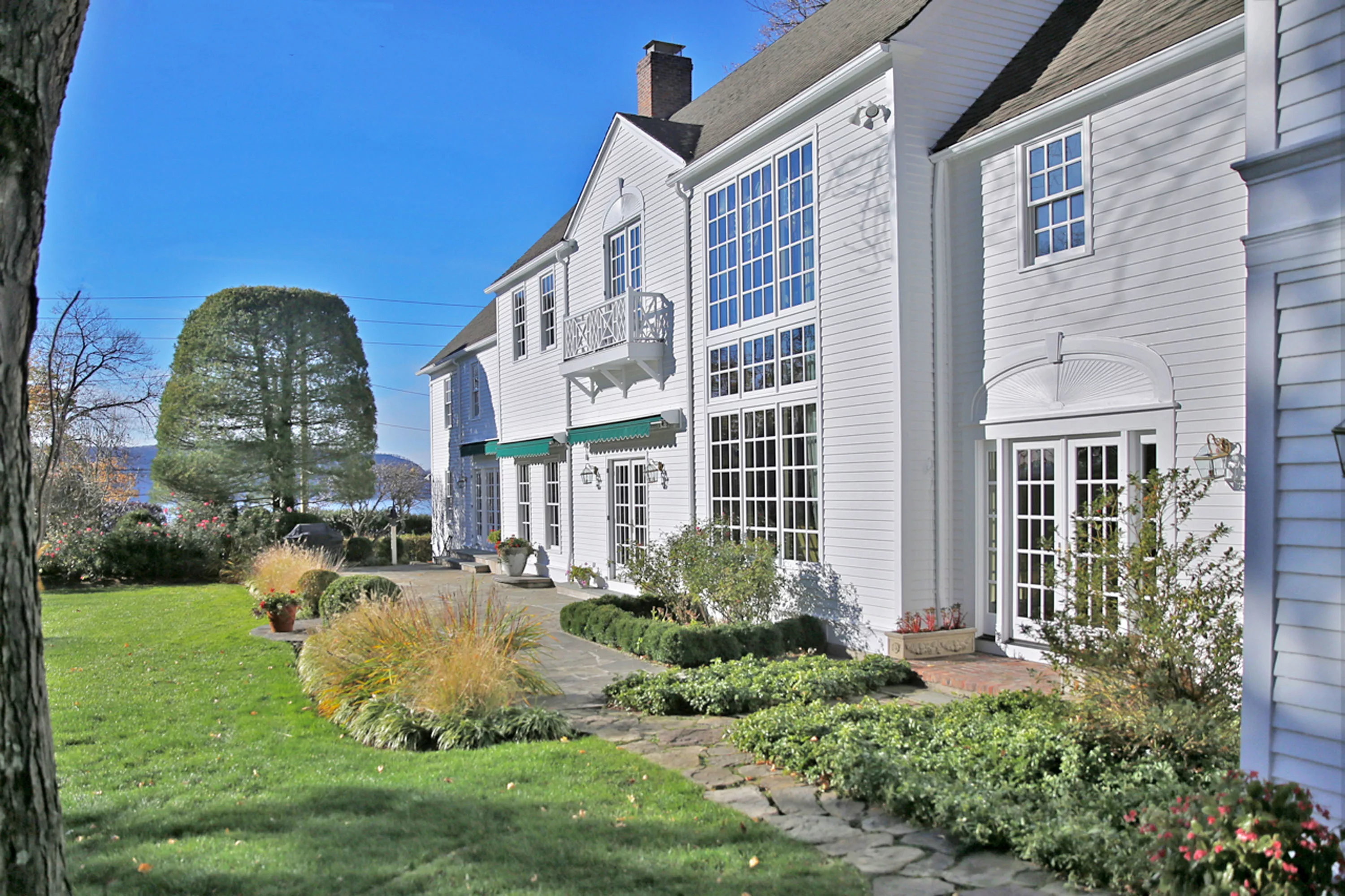 100 Scarborough Station Road, Briarcliff Manor, New York 10510 - O_8AA0D3DC4530498FA3B7F7779DF29358_330035_2_1_gk27ut
