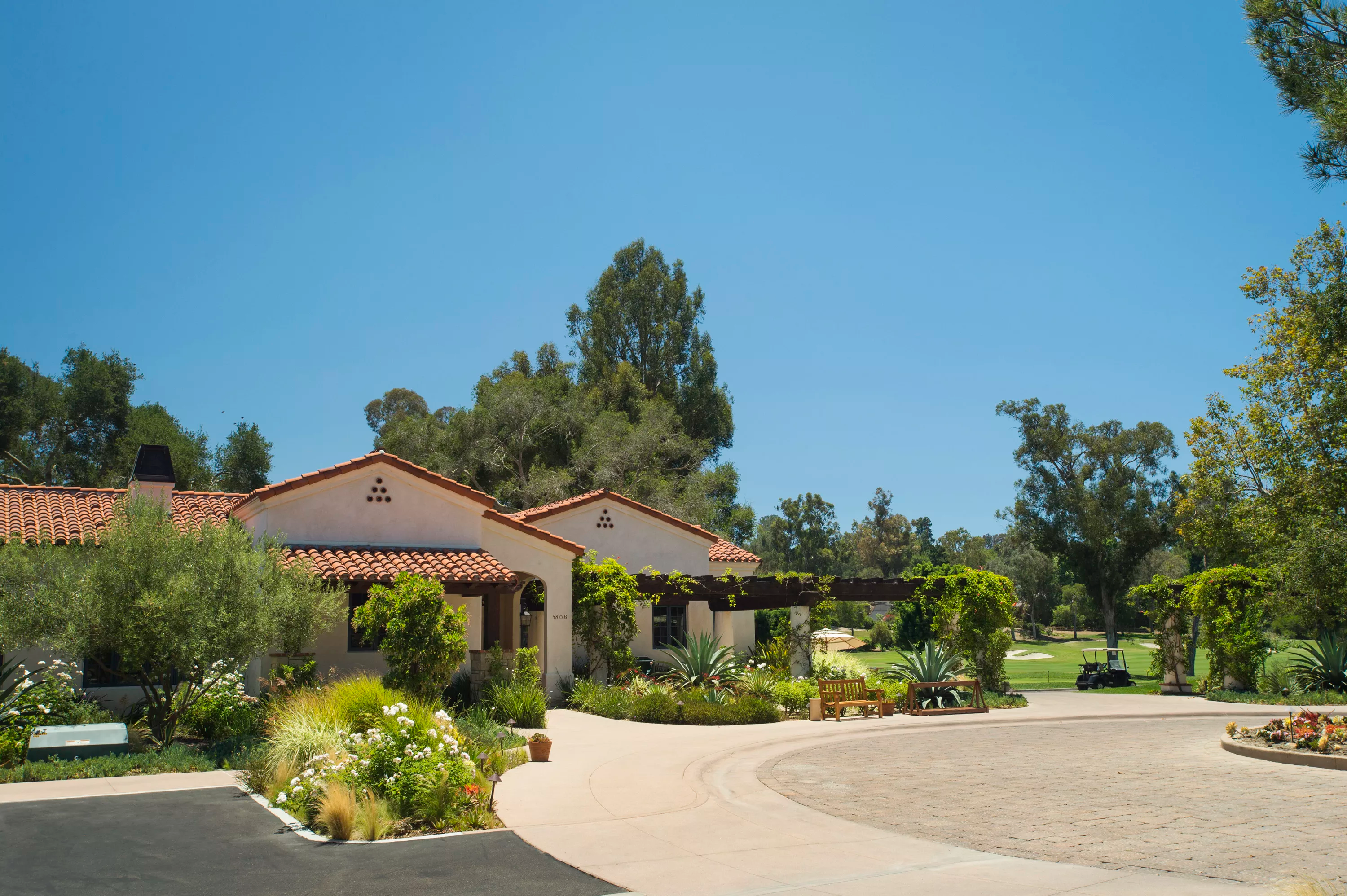 5425 Los Mirlitos Street, Rancho Santa Fe, California 92067 - el-milagro-5425-los-mirlitos-rancho-santa-fe-ca-luxury-real-estate-42_m8z7cv