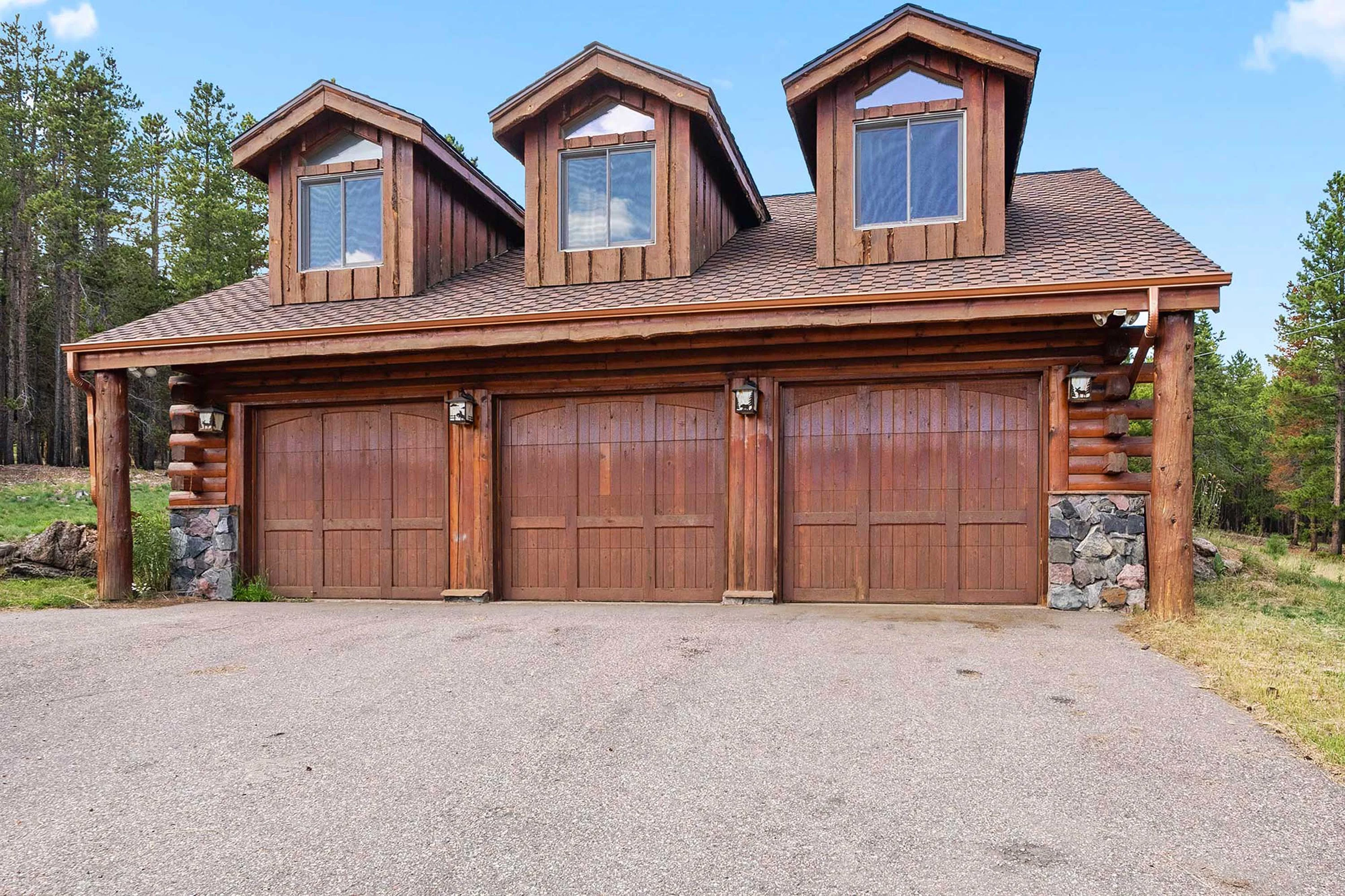The Second Chance Ranch, 9141 Mountain Ranch Road & 31652 Shadow Mountain Drive, Conifer, Denver Area, Colorado 80433 - 49_-_45_guest_ext_doors_uuwgjx