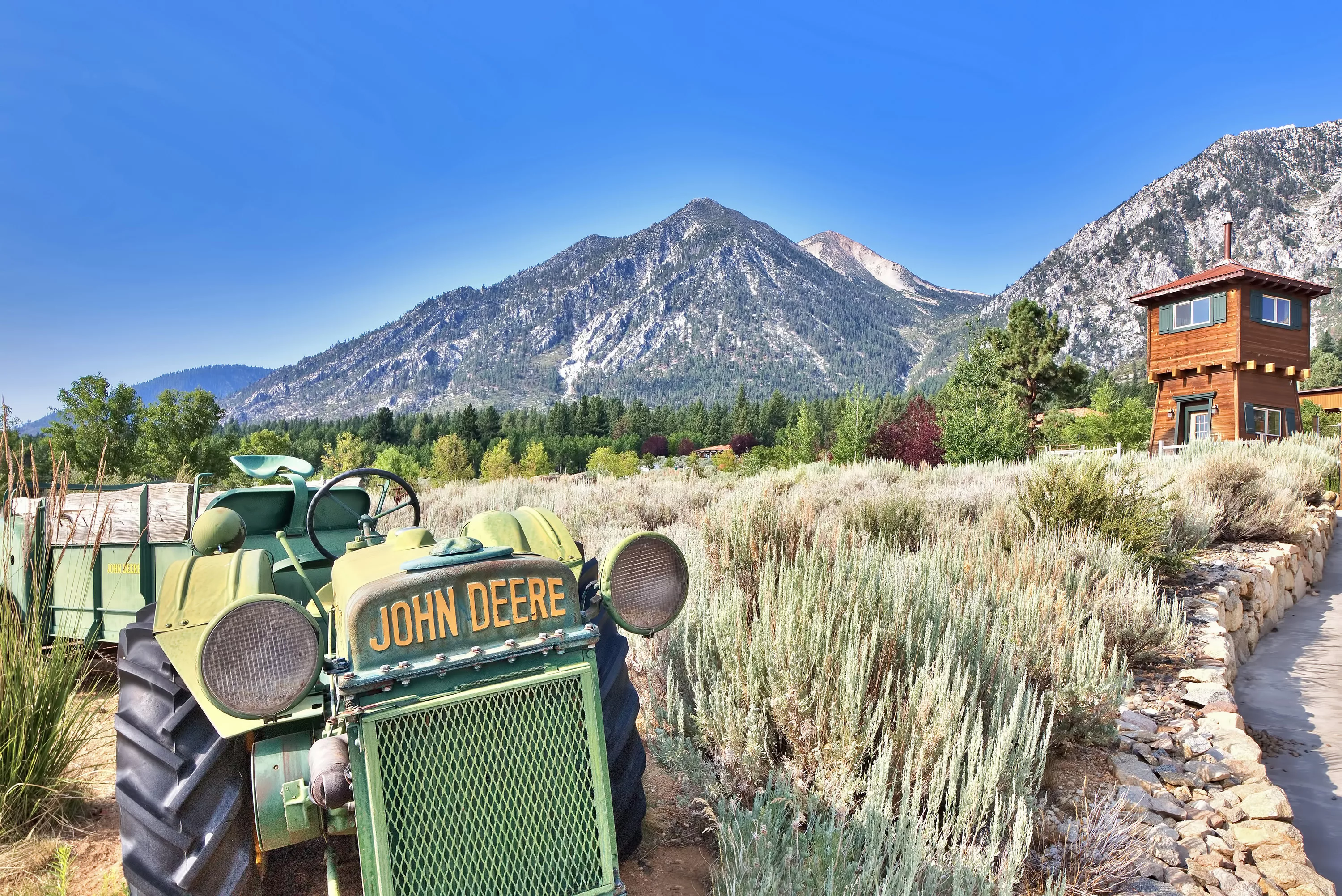 301 Five Creek Road, Near Lake Tahoe, Nevada 89460 - 301-five-creek-road-gardnerville-nevada-01_lzldkq