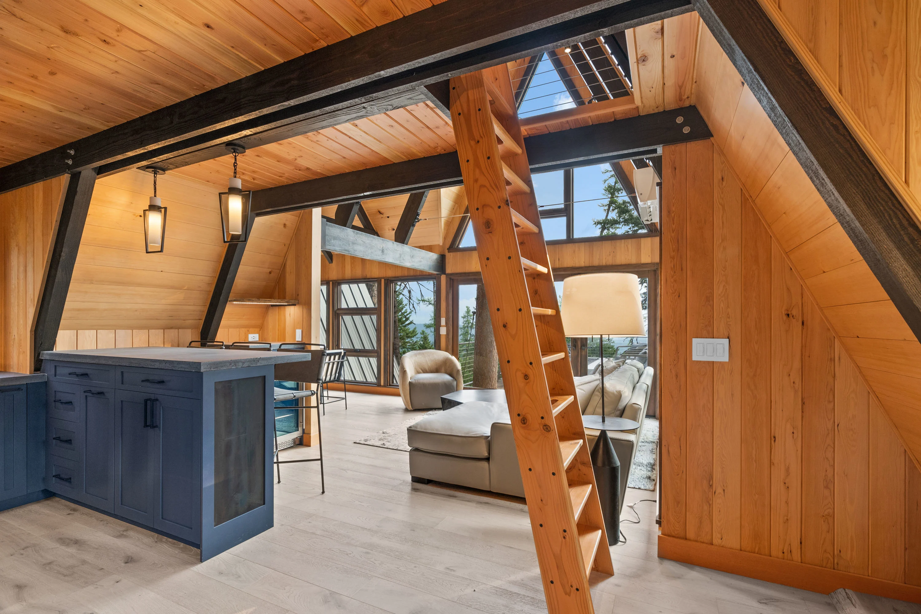 31 Forest Path Drive, Whitefish, Montana 59937 - On_The_Rocks_Treehouse_07_u2rdda