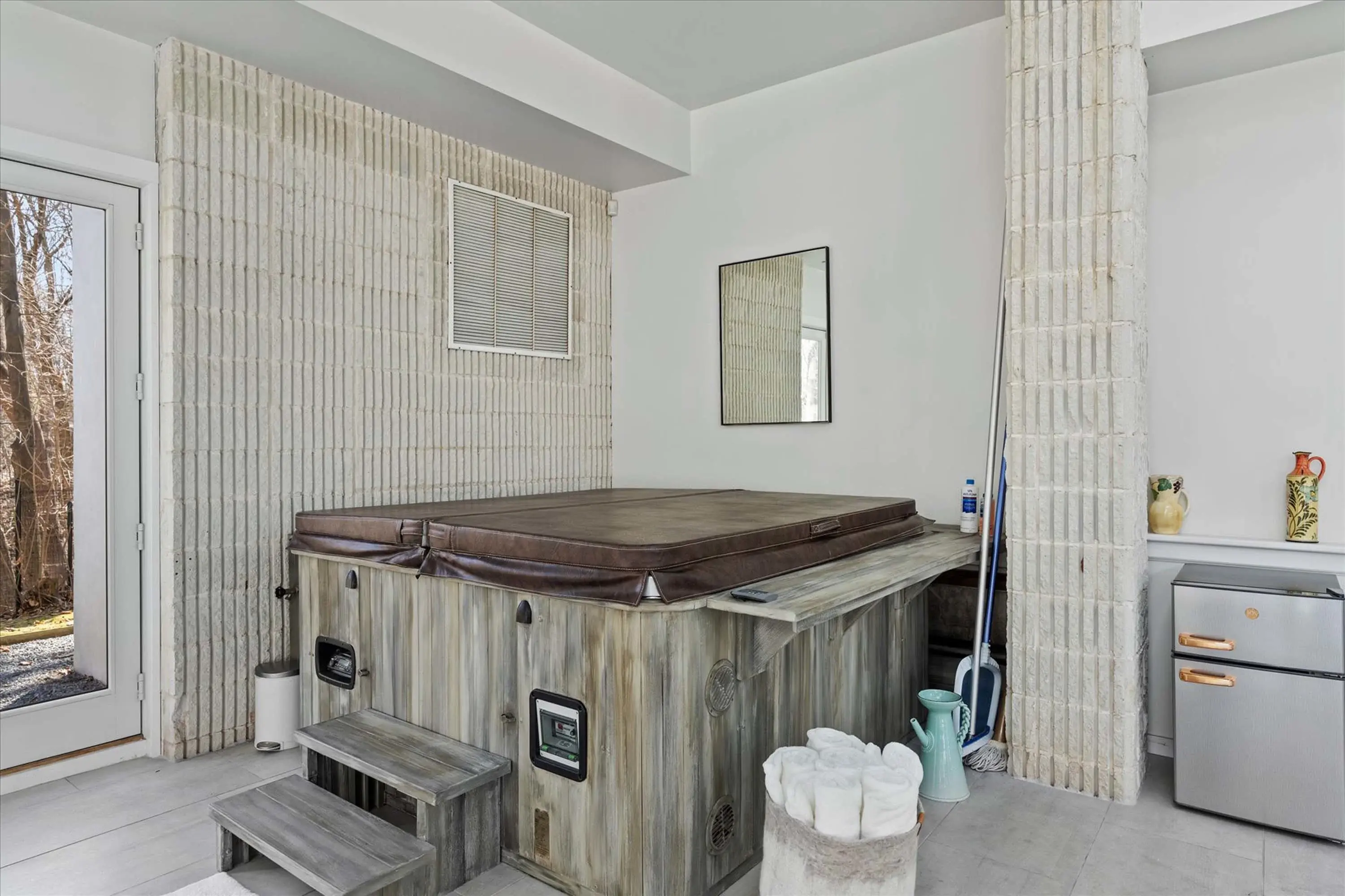 Swan Manor | 1 Swan Place, Nissequogue, Gold Coast, New York 11780 - 31_Swan_Manor_1_Swan_Place_Saint_James_NY_11780_tcoux1