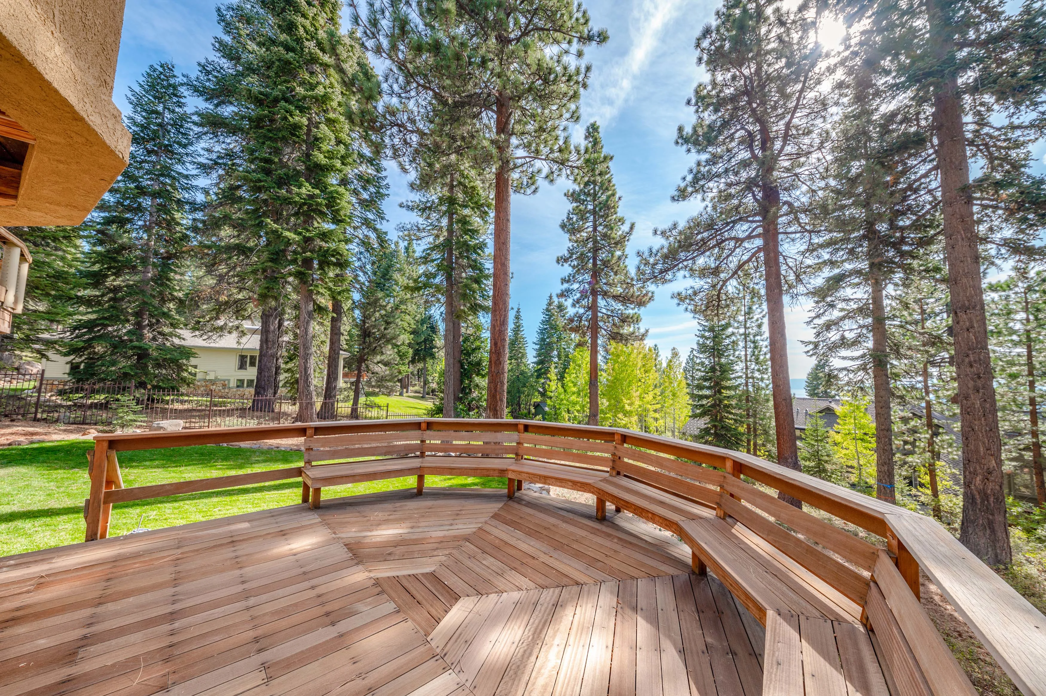 949 Fairview Boulevard, Lake Tahoe, Nevada 89451 - 949-fairview-boulevard-incline-village-nevada_26_1_u9pyxc