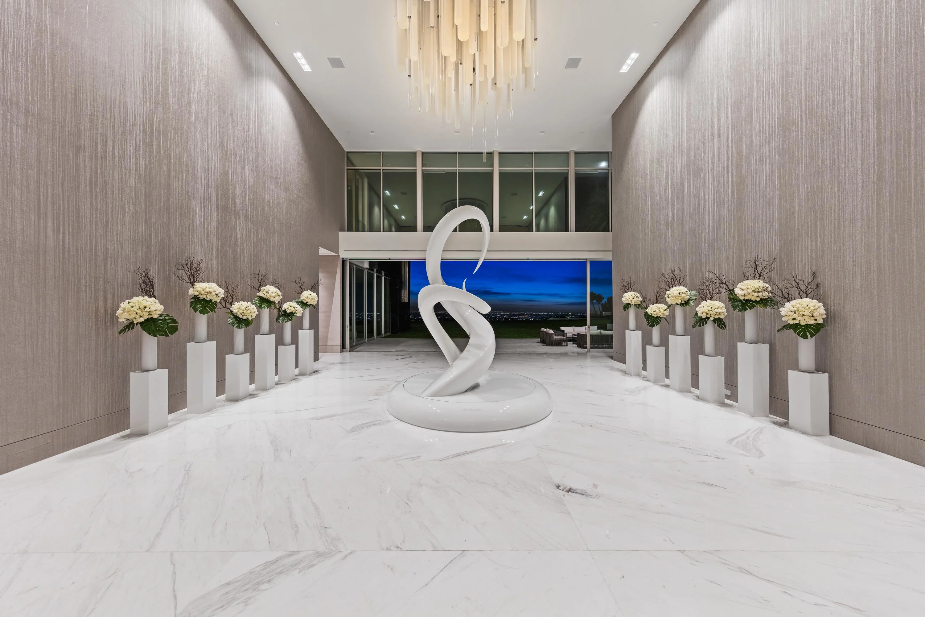 944 Airole Way, The One, Bel Air, California 90077 - 944AiroleWay-print08_dxbqzx