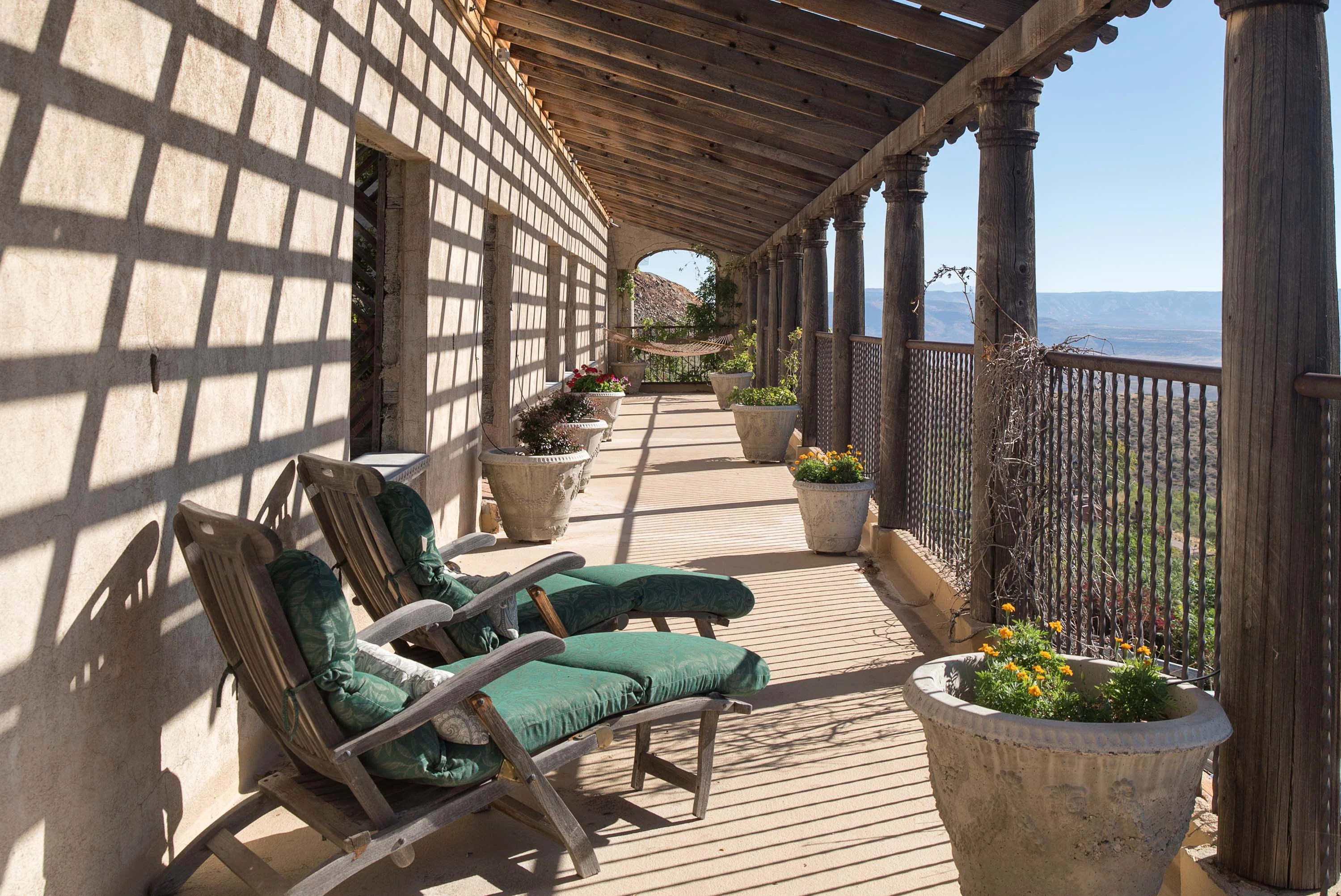 300 Upper Bell Road, Near Sedona, Arizona 86331 - 300-upper-bell-road-jerome-arizona48_mputmv