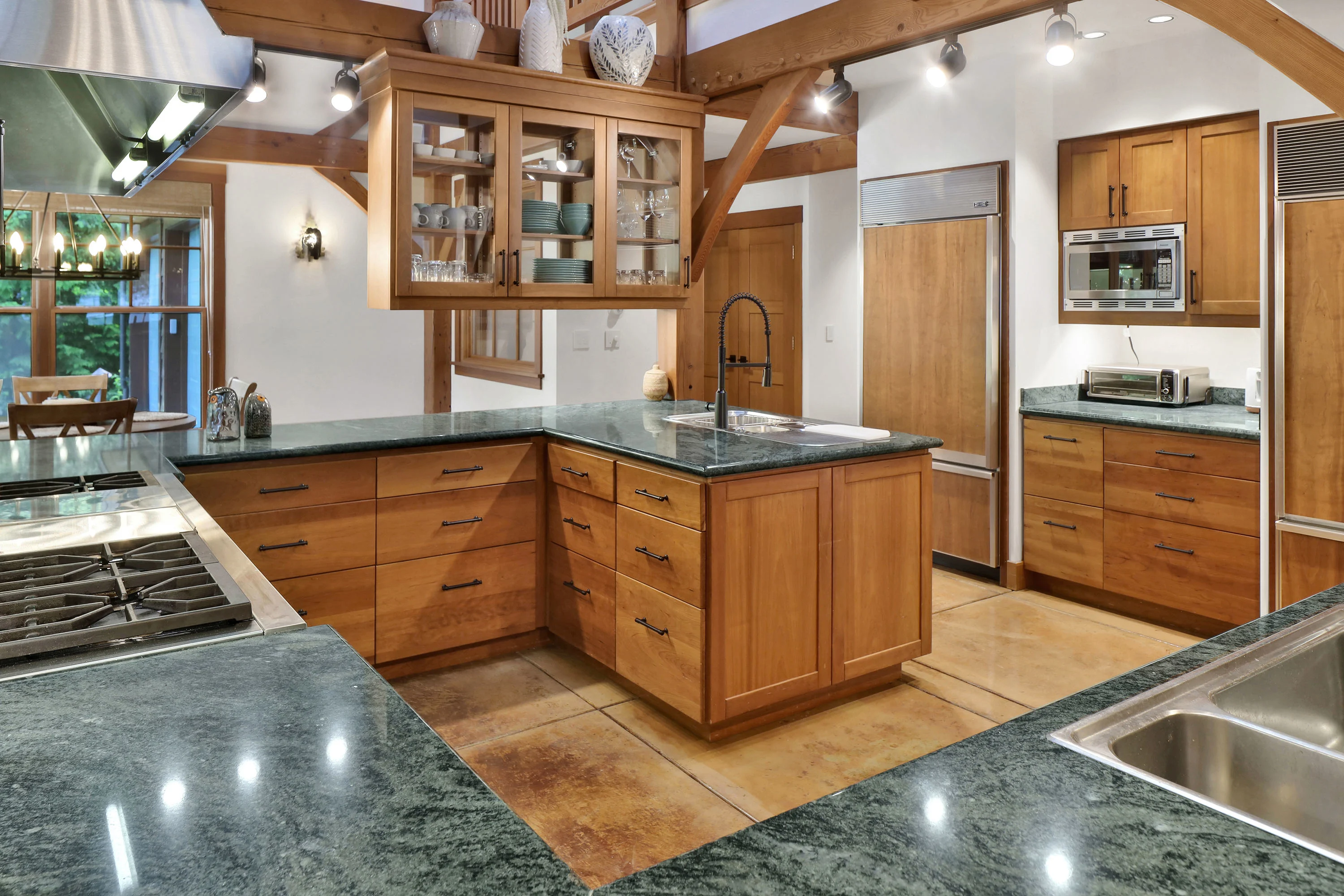 1401 Chuckanut Crest Drive, Bellingham, Near Seattle, Washington 98229 - 1401_Chuckanut_Crest_Drive_10_w4ghoe